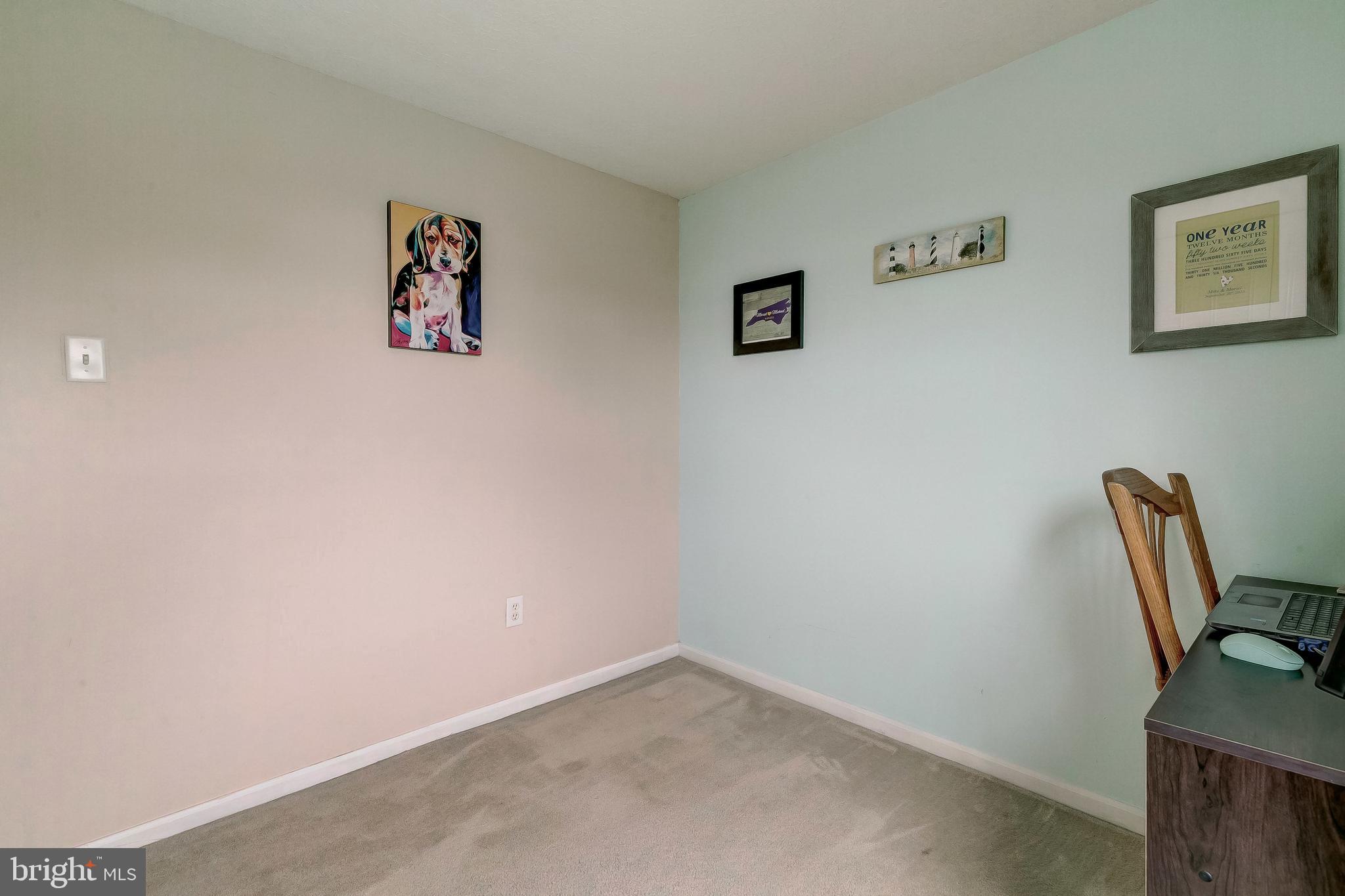 CONSTANT FRIENDSHIP - Residential