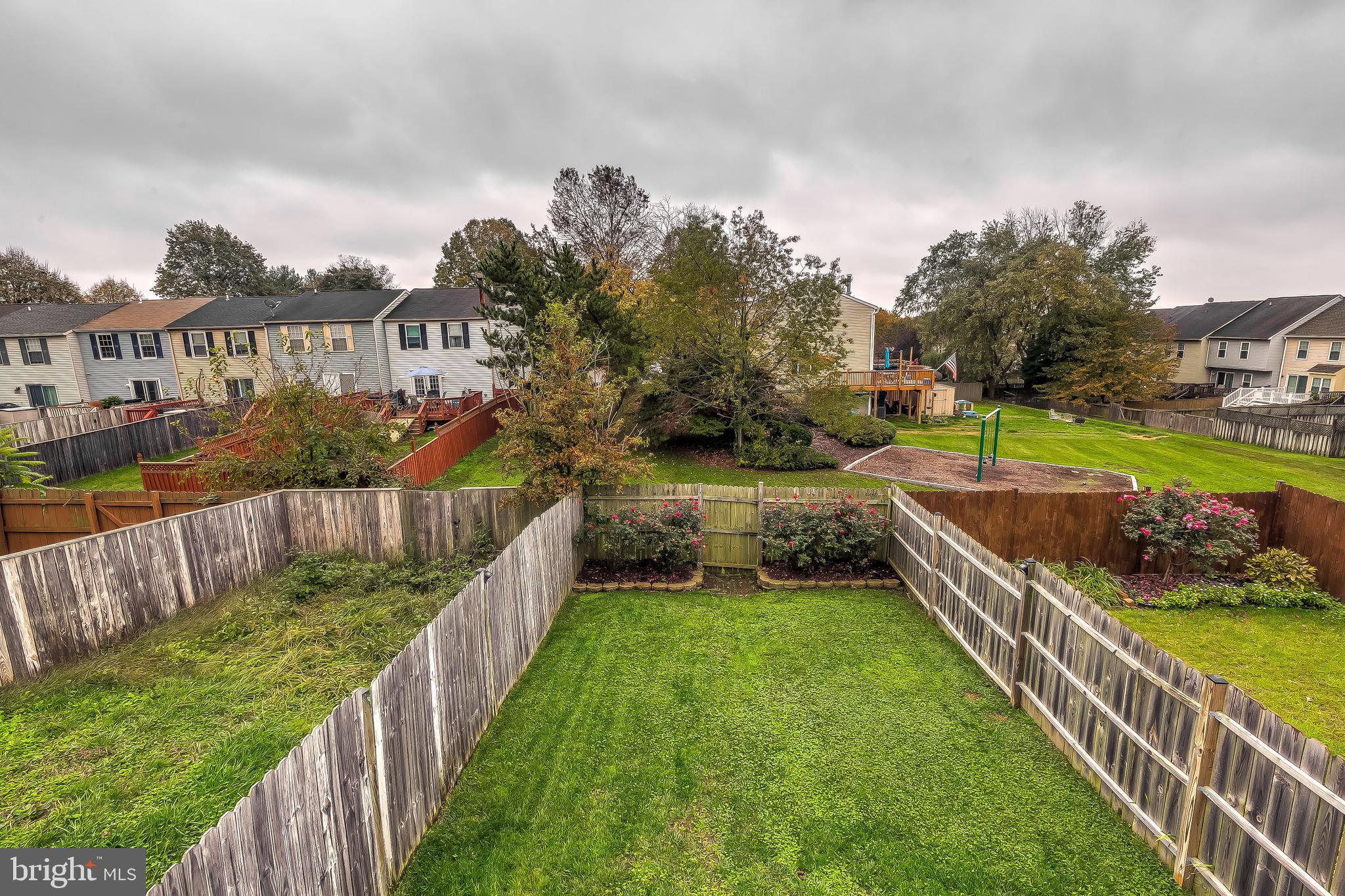 CONSTANT FRIENDSHIP - Residential