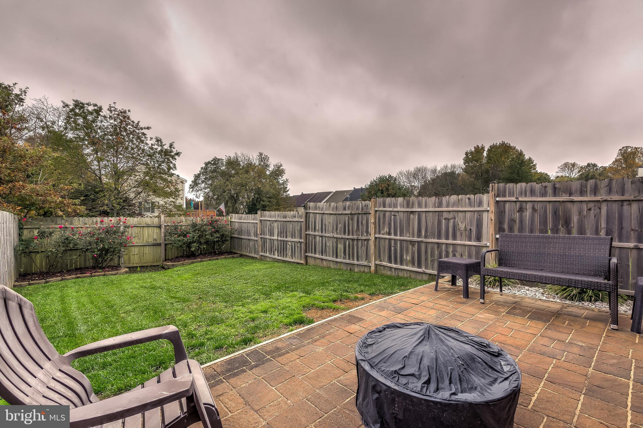 CONSTANT FRIENDSHIP - Residential