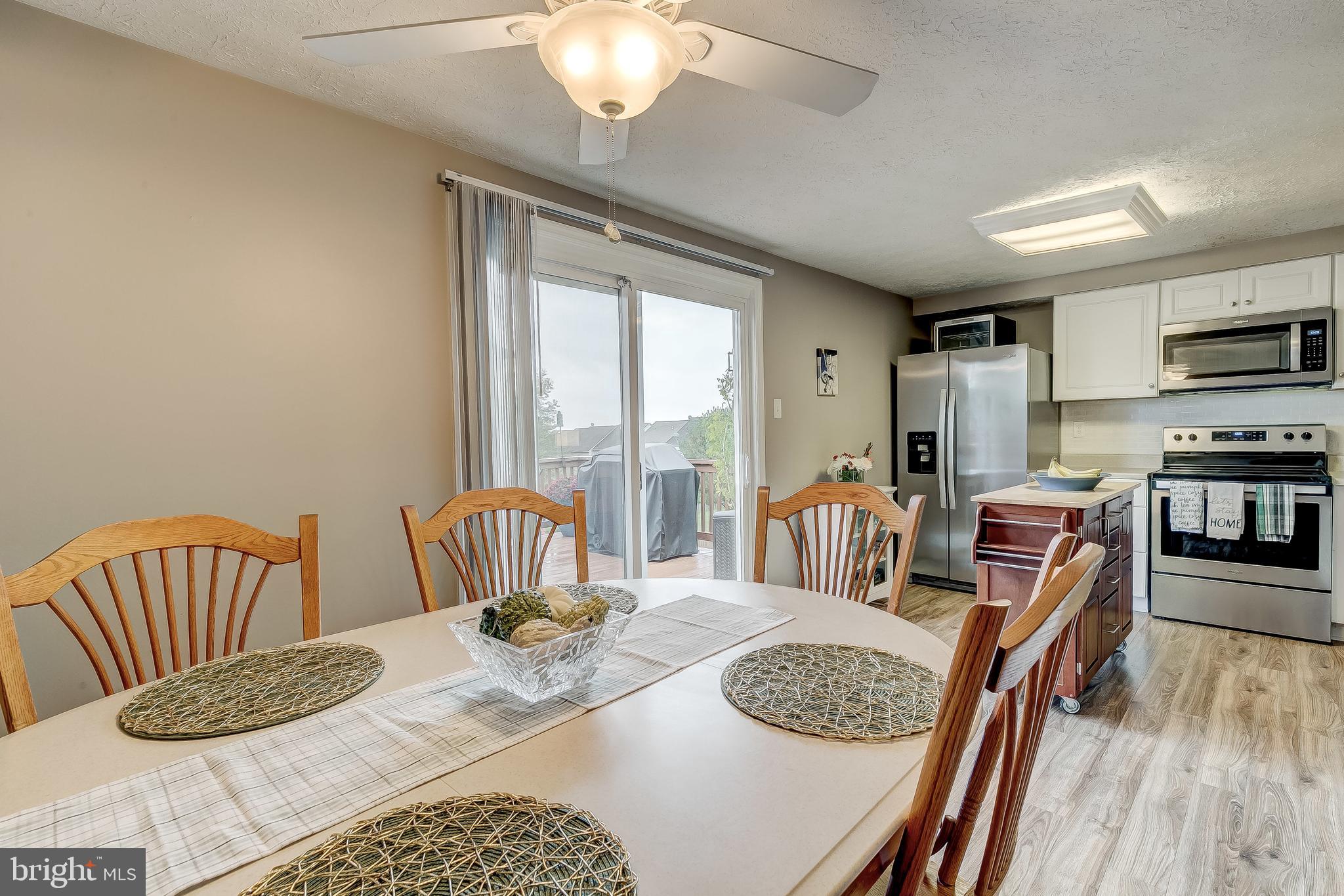 CONSTANT FRIENDSHIP - Residential