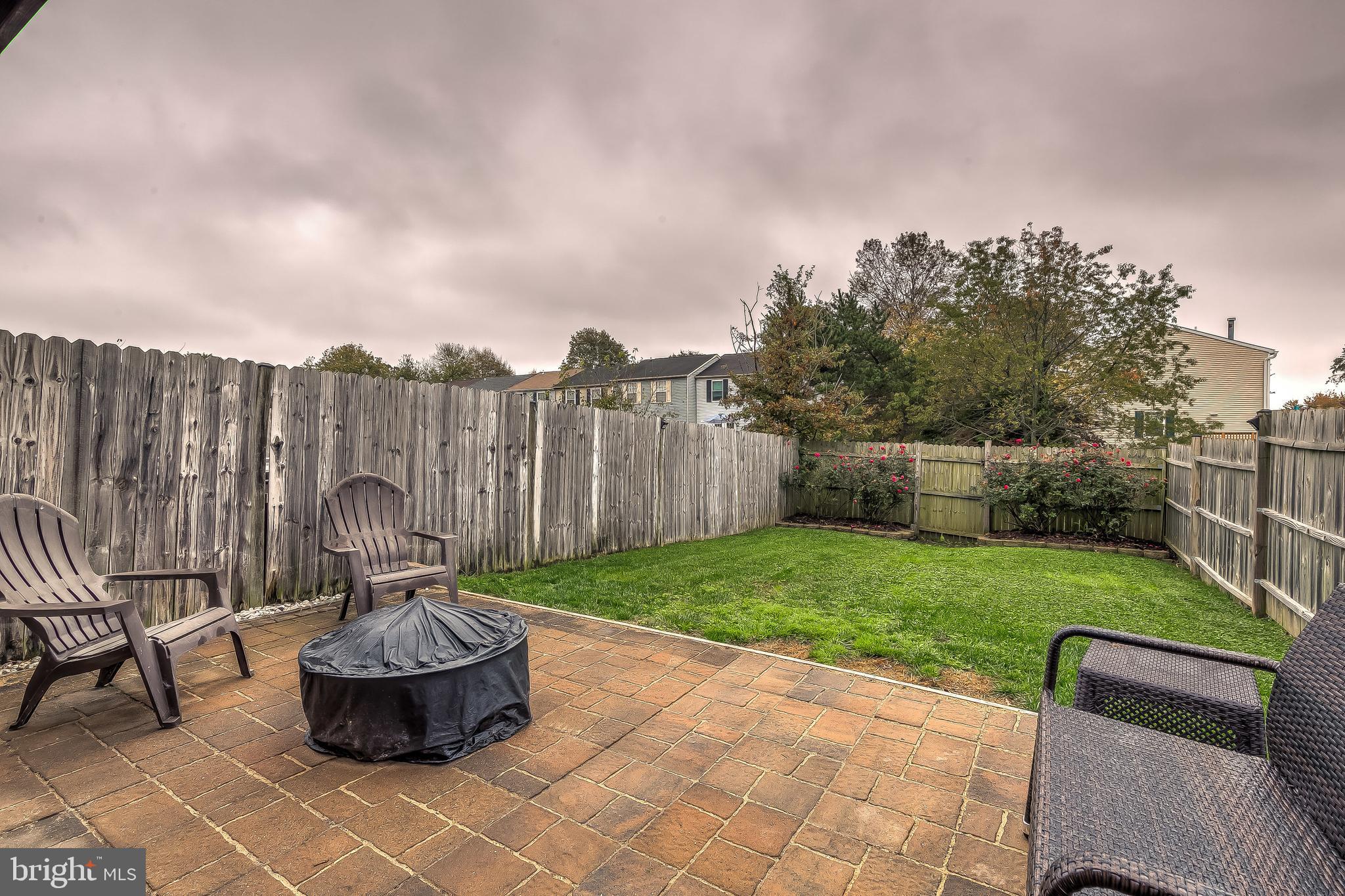 CONSTANT FRIENDSHIP - Residential