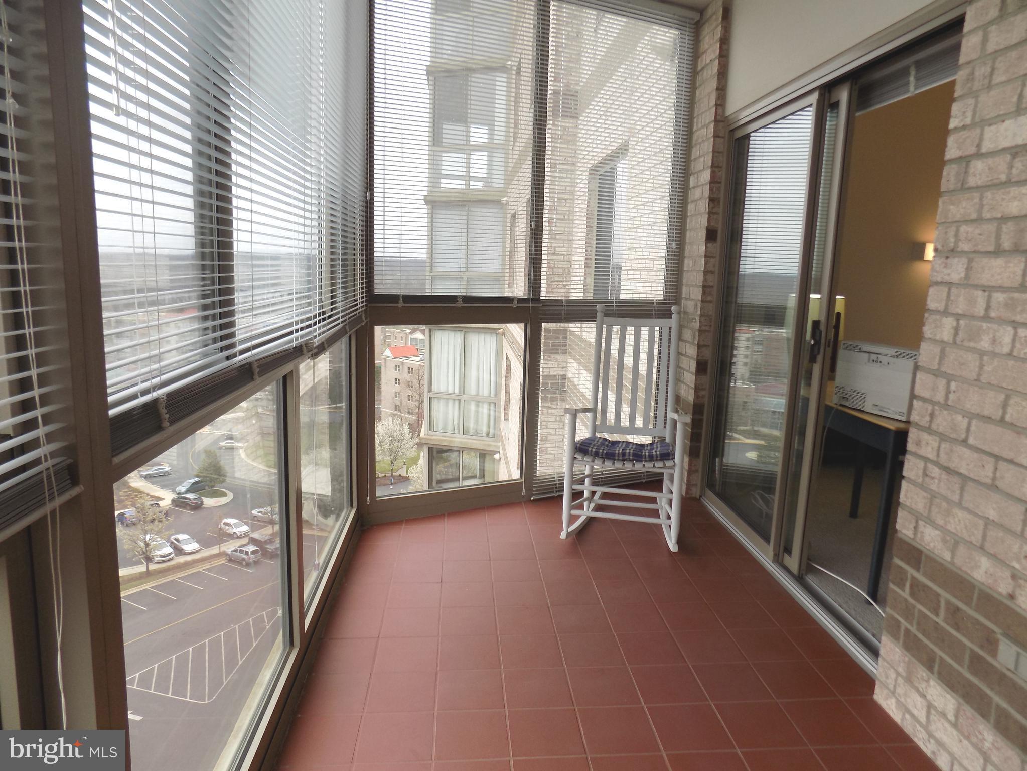 LANSDOWNE WOODS - Residential