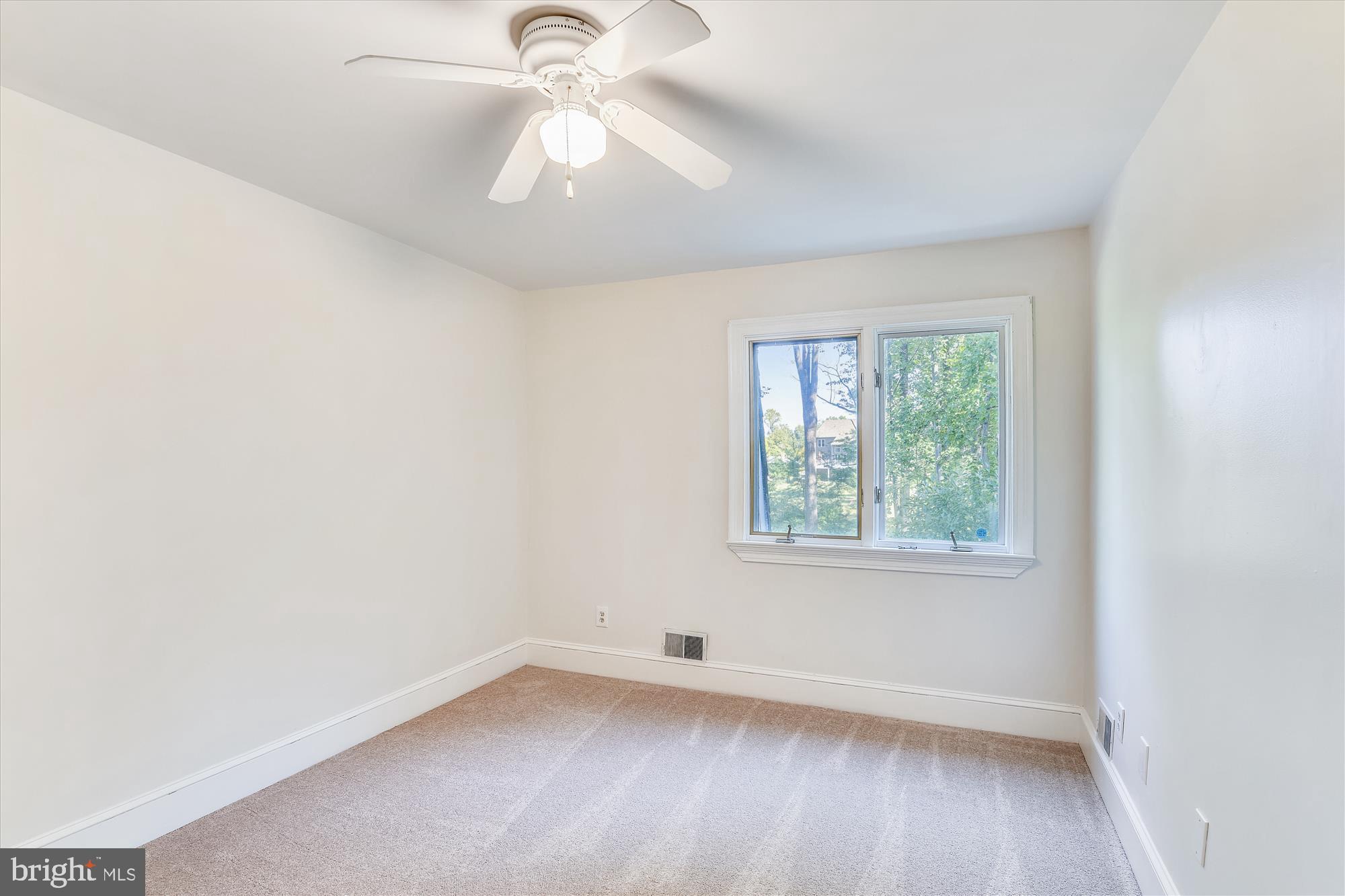 HUNTER MILL ESTATES - Residential