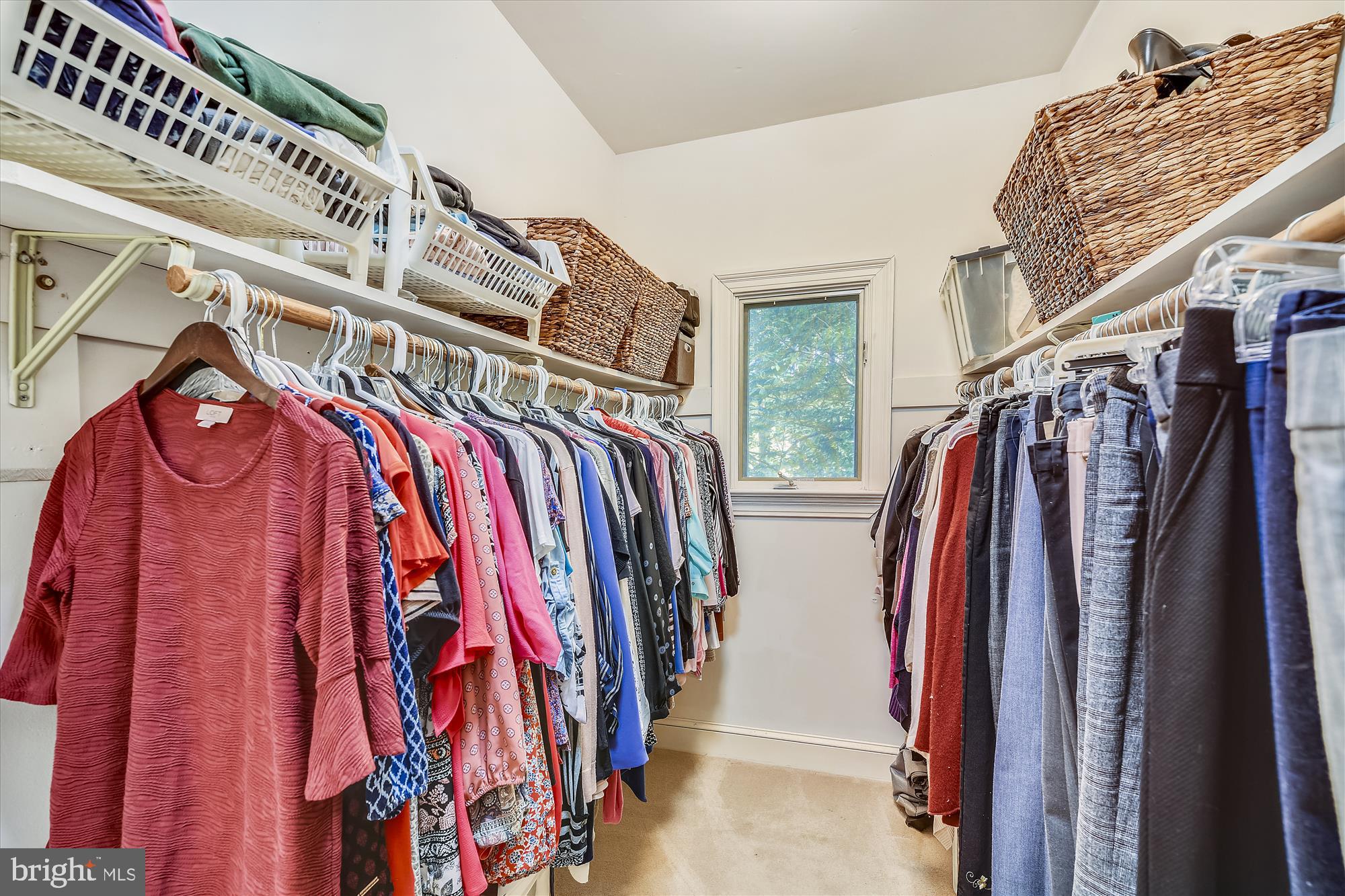 HUNTER MILL ESTATES - Residential