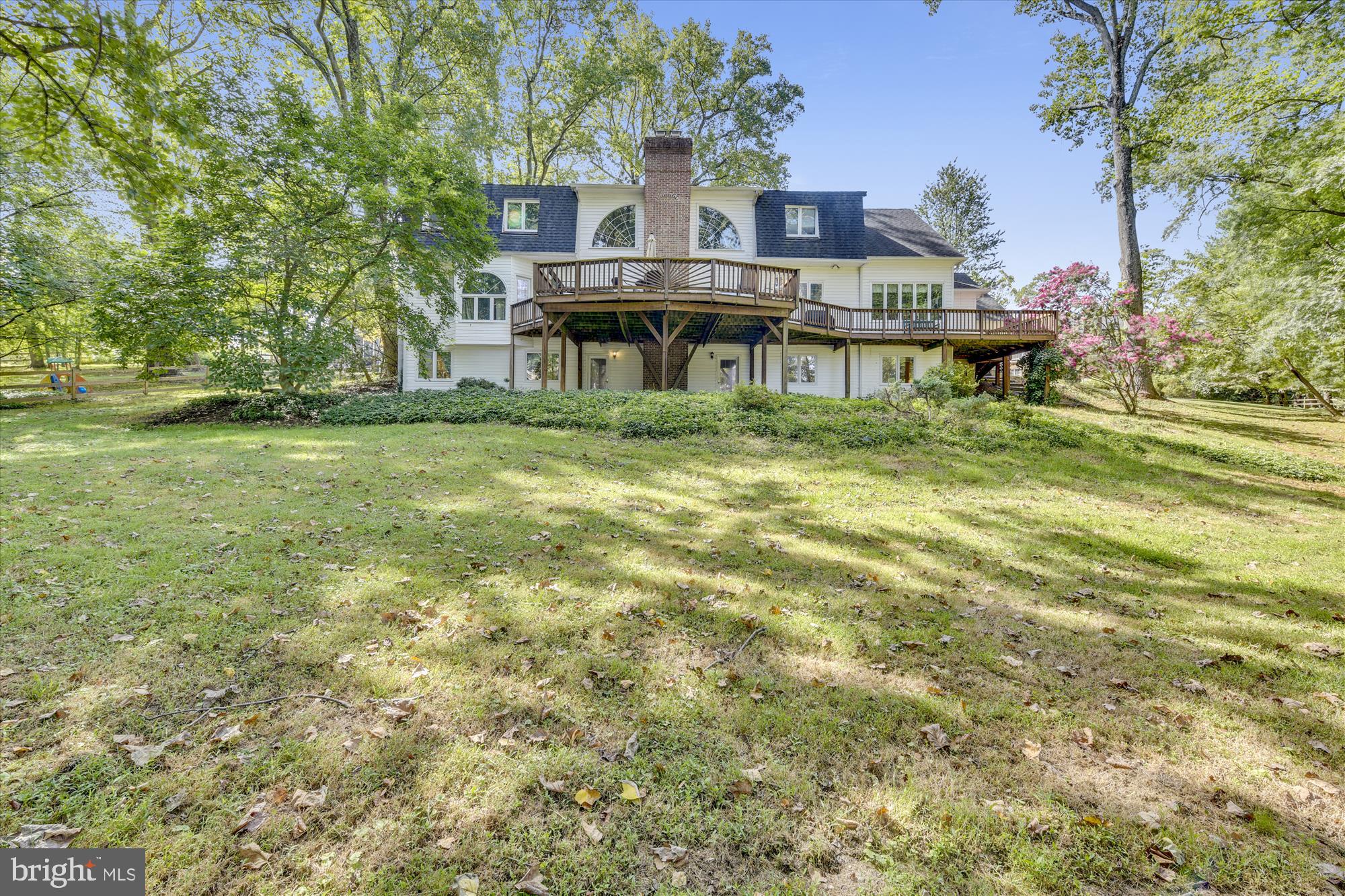 HUNTER MILL ESTATES - Residential