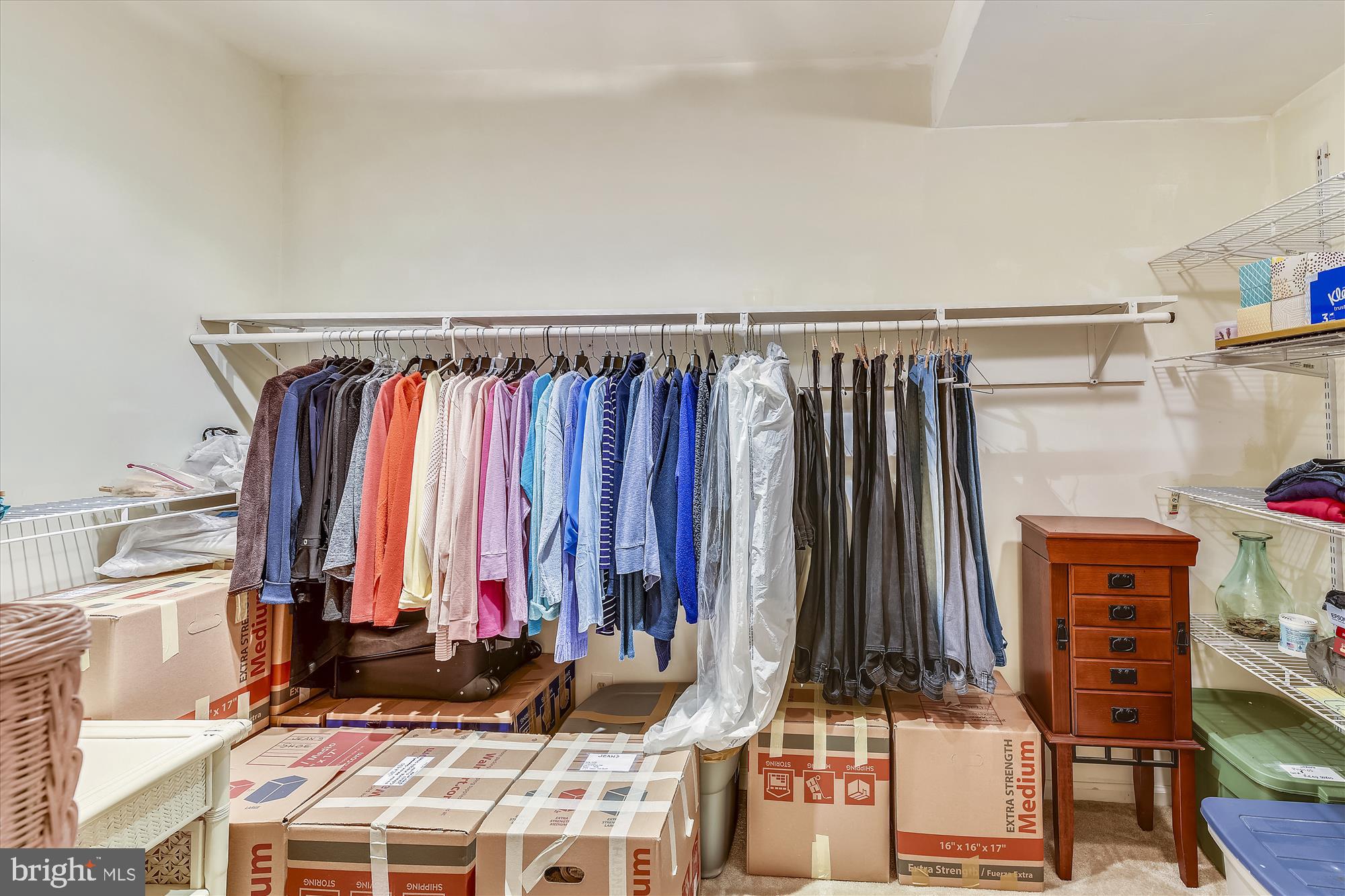 HUNTER MILL ESTATES - Residential