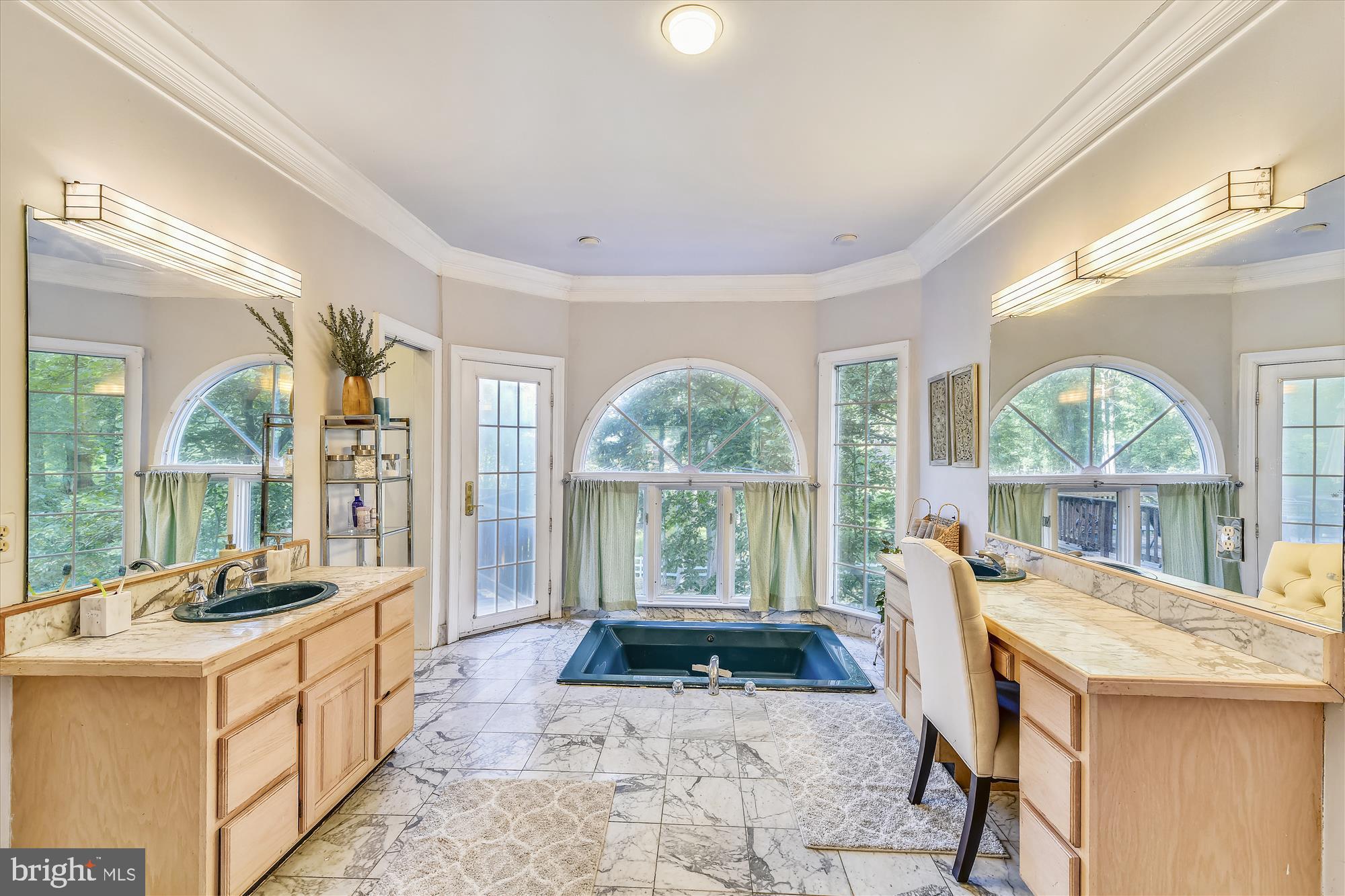 HUNTER MILL ESTATES - Residential