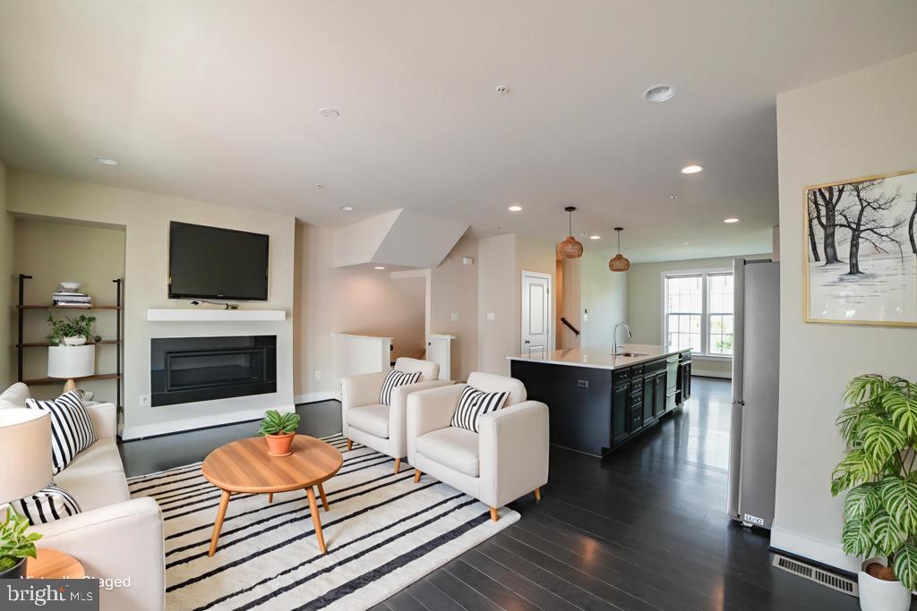 2519 AUDEN DRIVE
