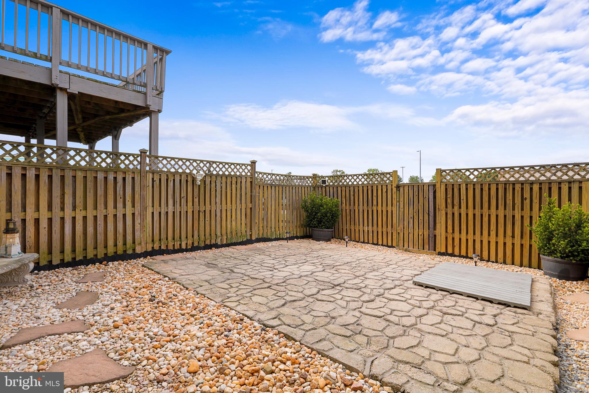 WINDMILL CROSSING - Residential