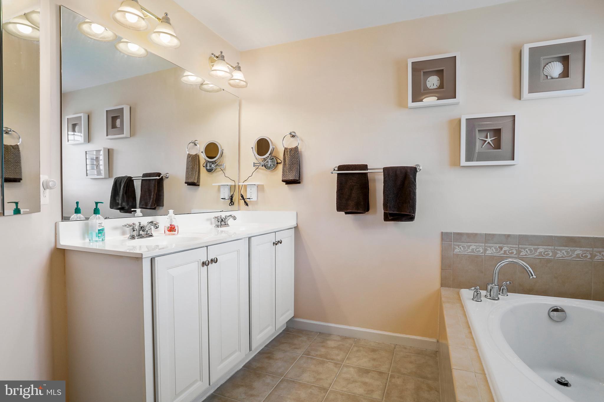 WINDMILL CROSSING - Residential