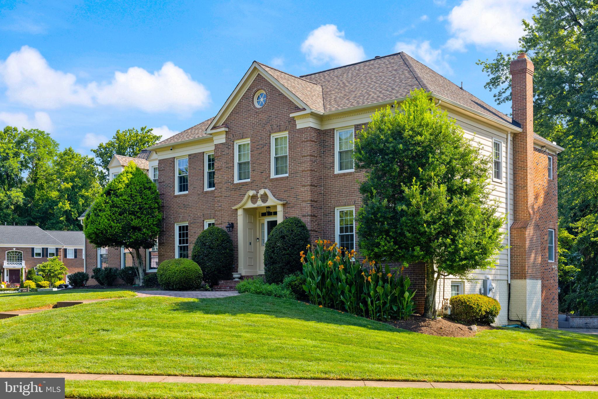 2407 LELLAH COURT