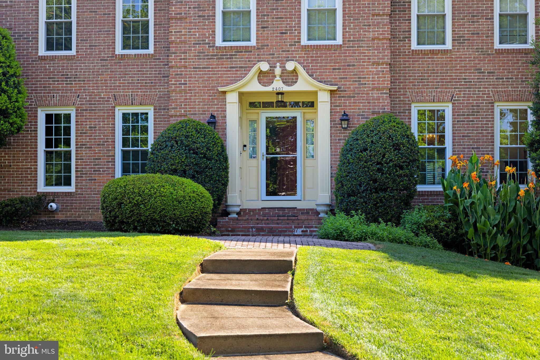2407 LELLAH COURT