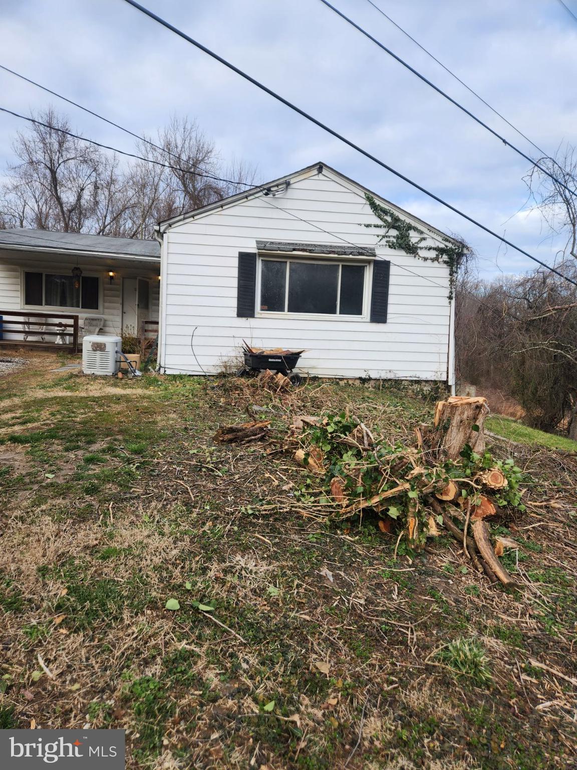 Great Rehab Opportunity for a savvy investor - HUGE potential spread with the right rehab!