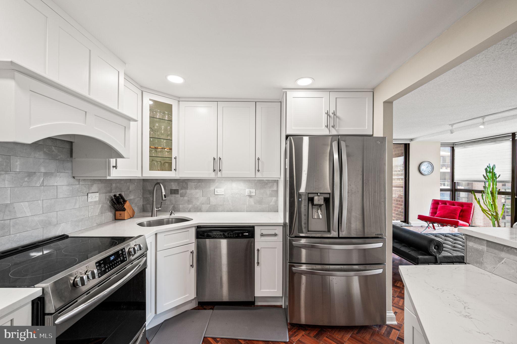 SOCIETY HILL - Residential