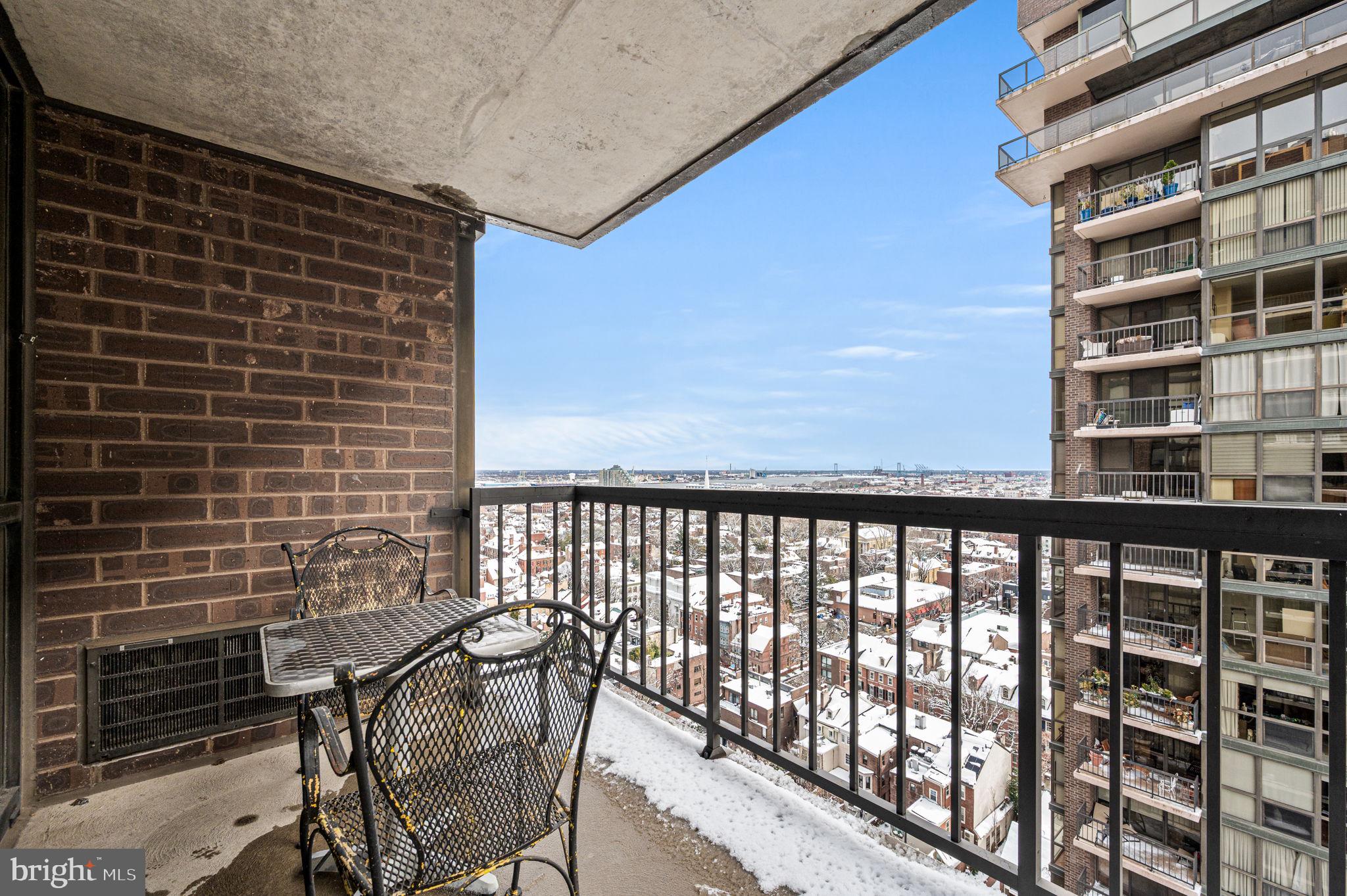 SOCIETY HILL - Residential