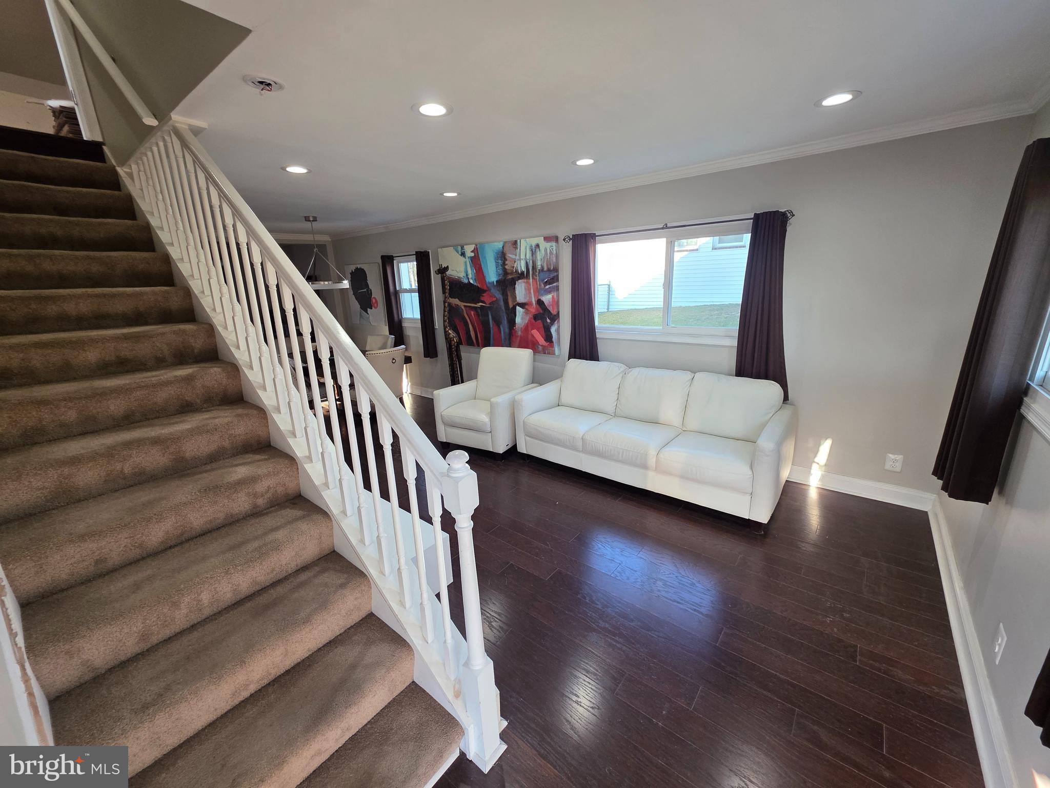 ROLLING VIEW - Residential