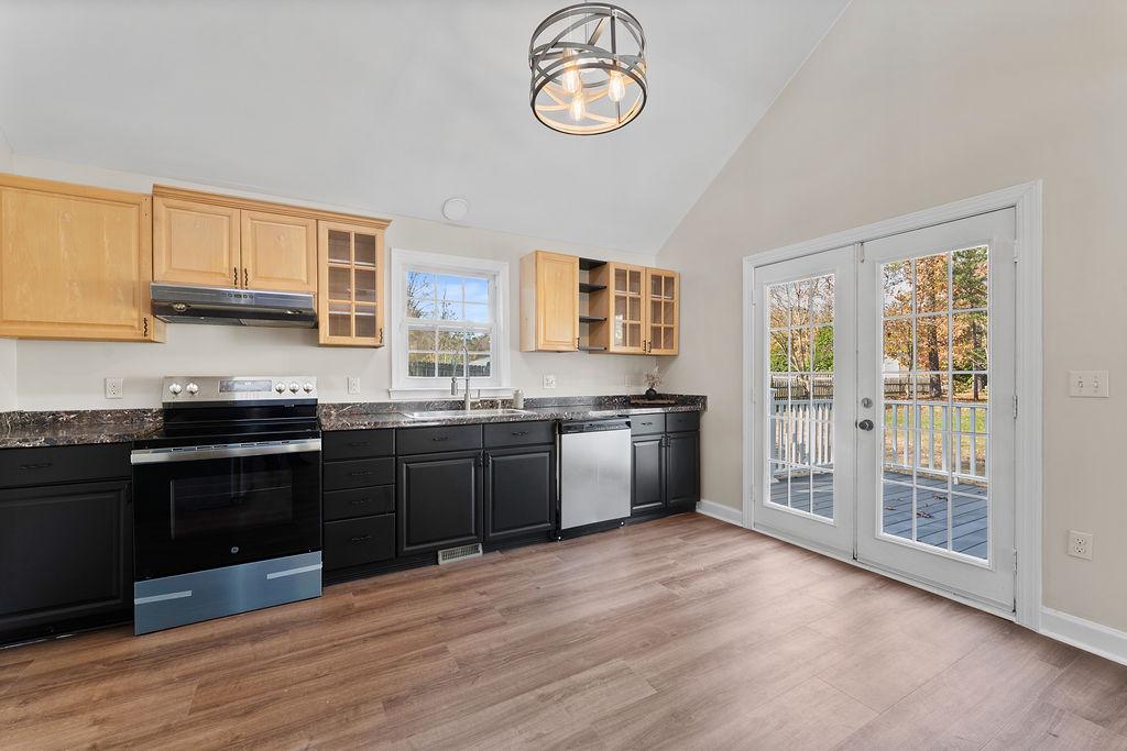 LAKE CAROLINE - Residential