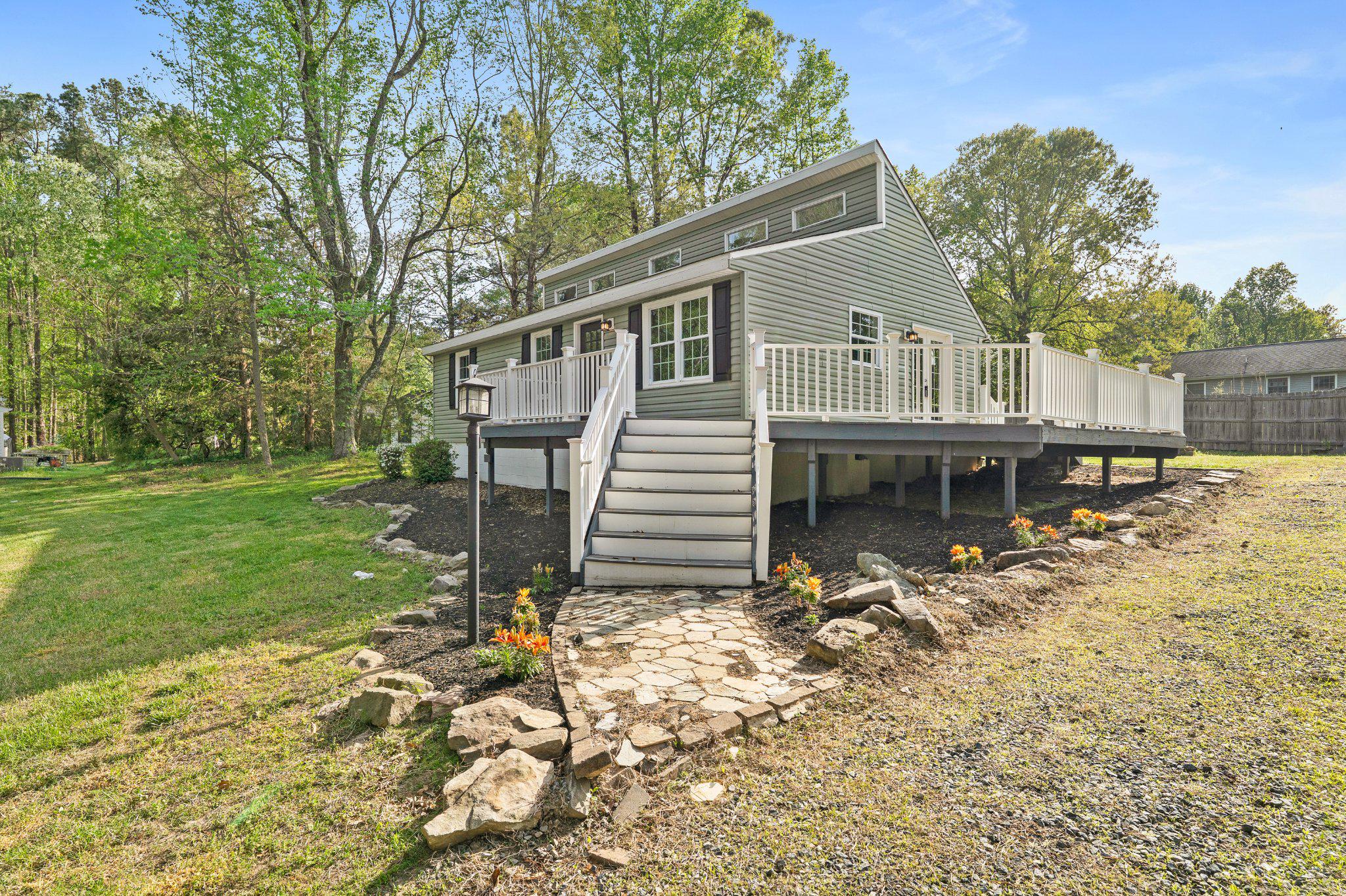 LAKE CAROLINE - Residential