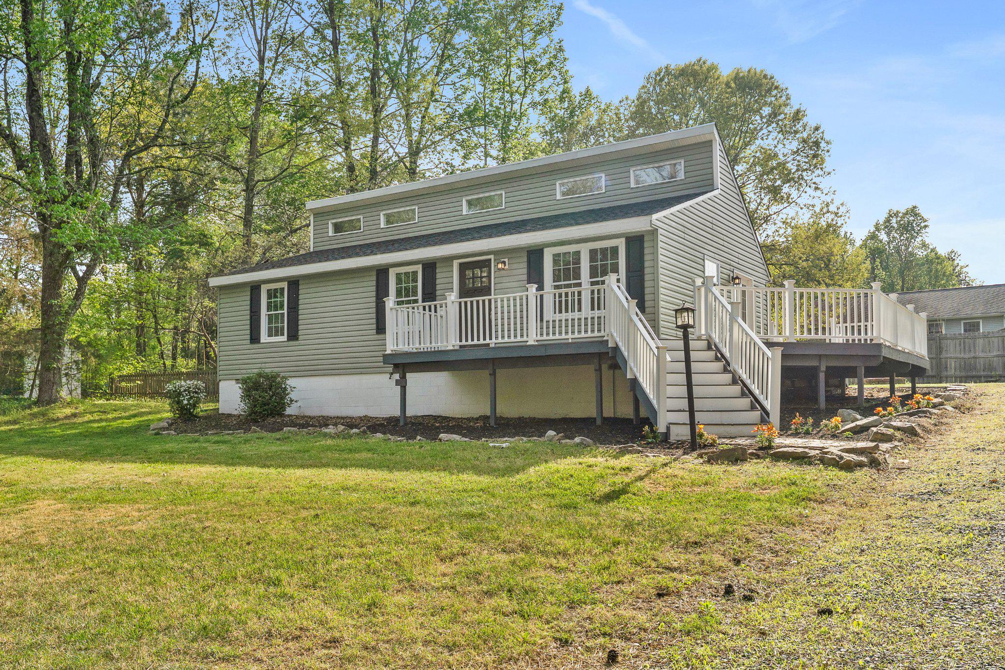 LAKE CAROLINE - Residential