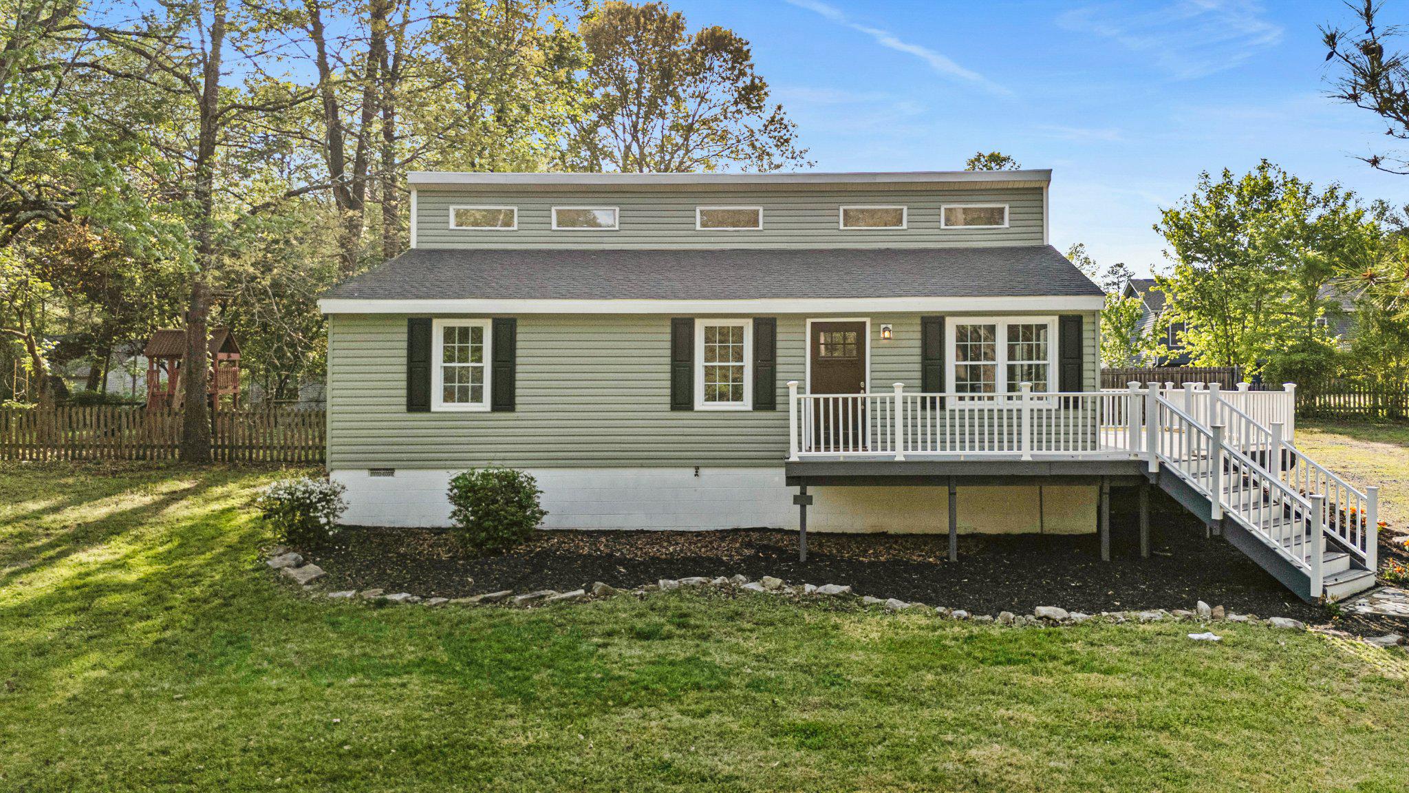 LAKE CAROLINE - Residential