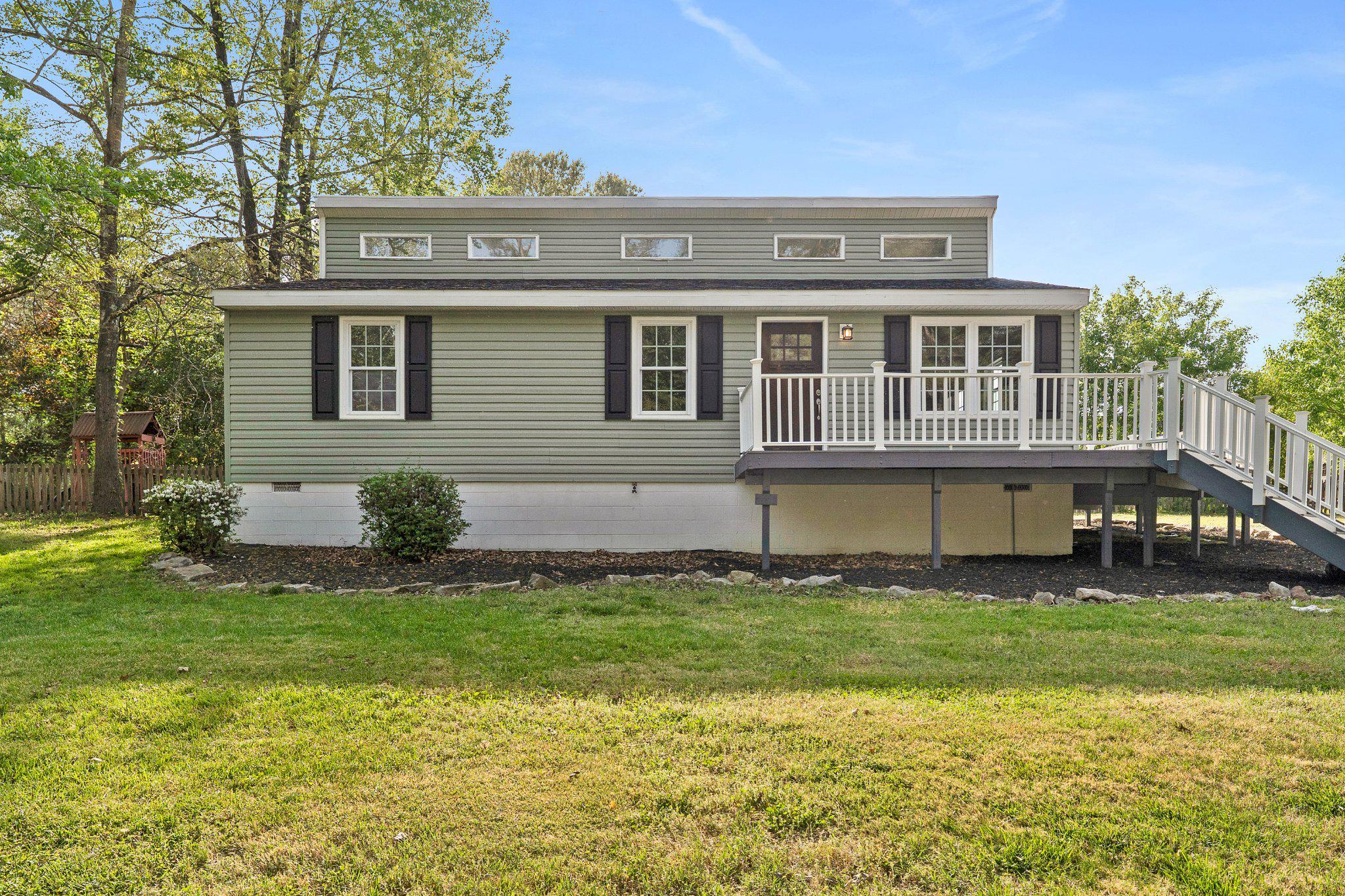 LAKE CAROLINE - Residential