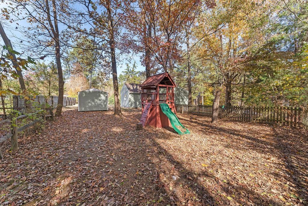 LAKE CAROLINE - Residential