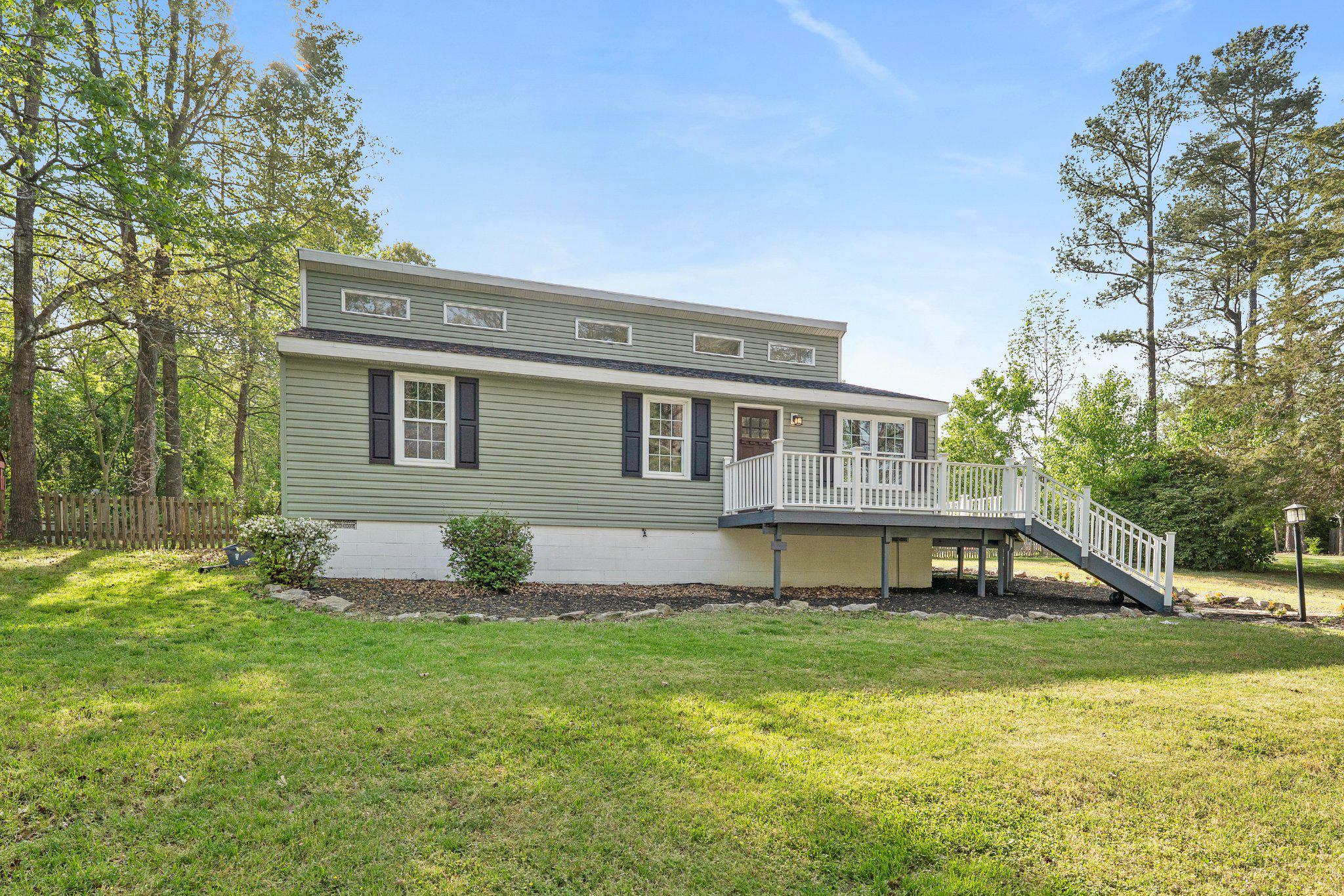 LAKE CAROLINE - Residential