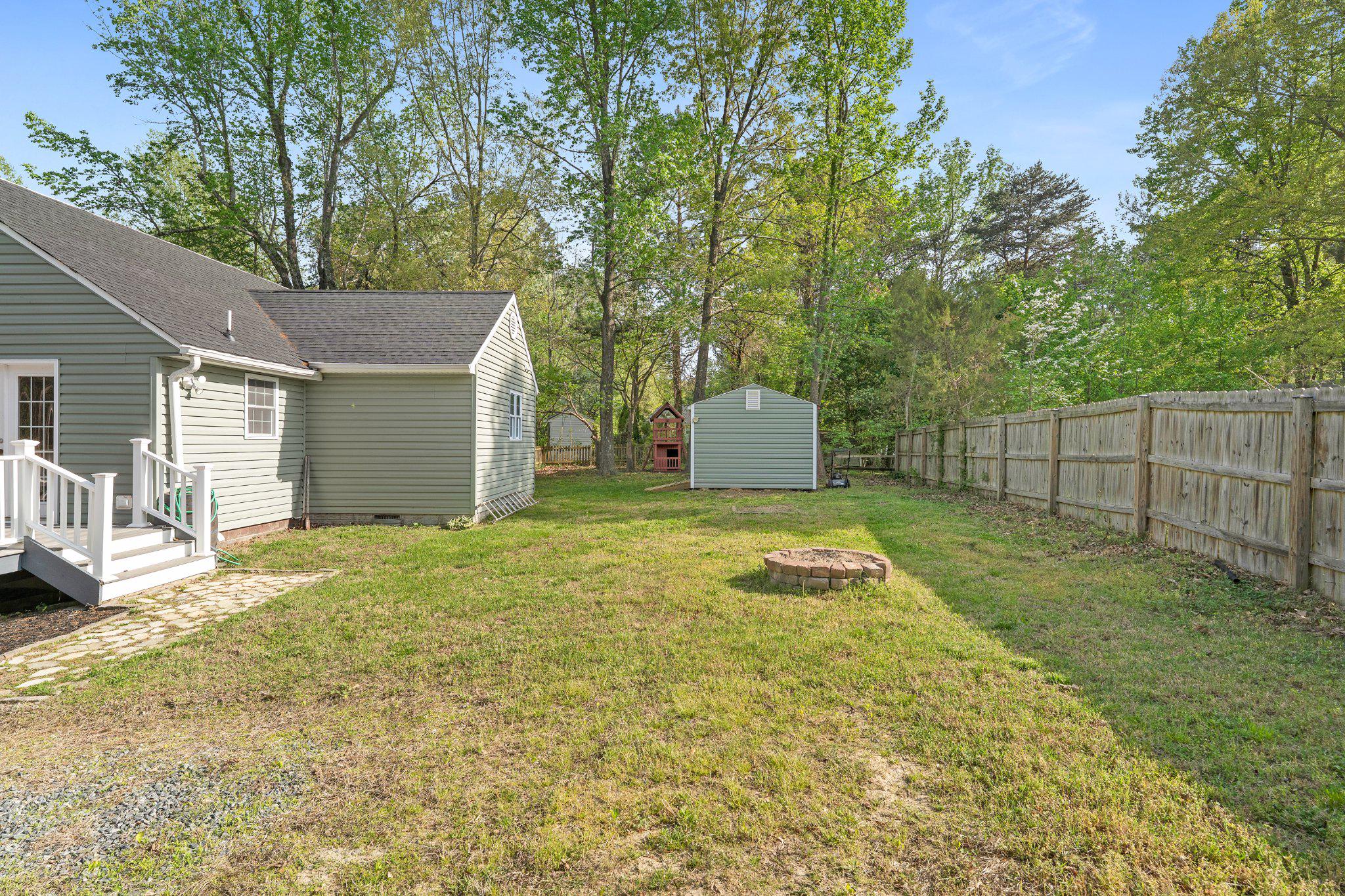 LAKE CAROLINE - Residential
