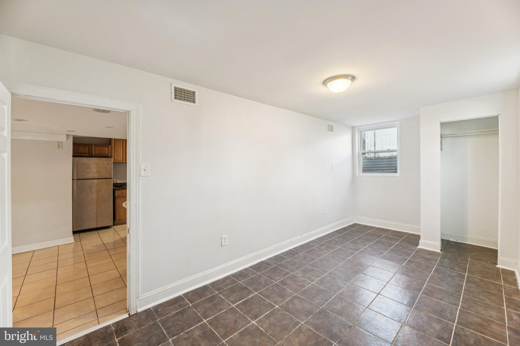 HUNTERS MILL ESTATES - Residential