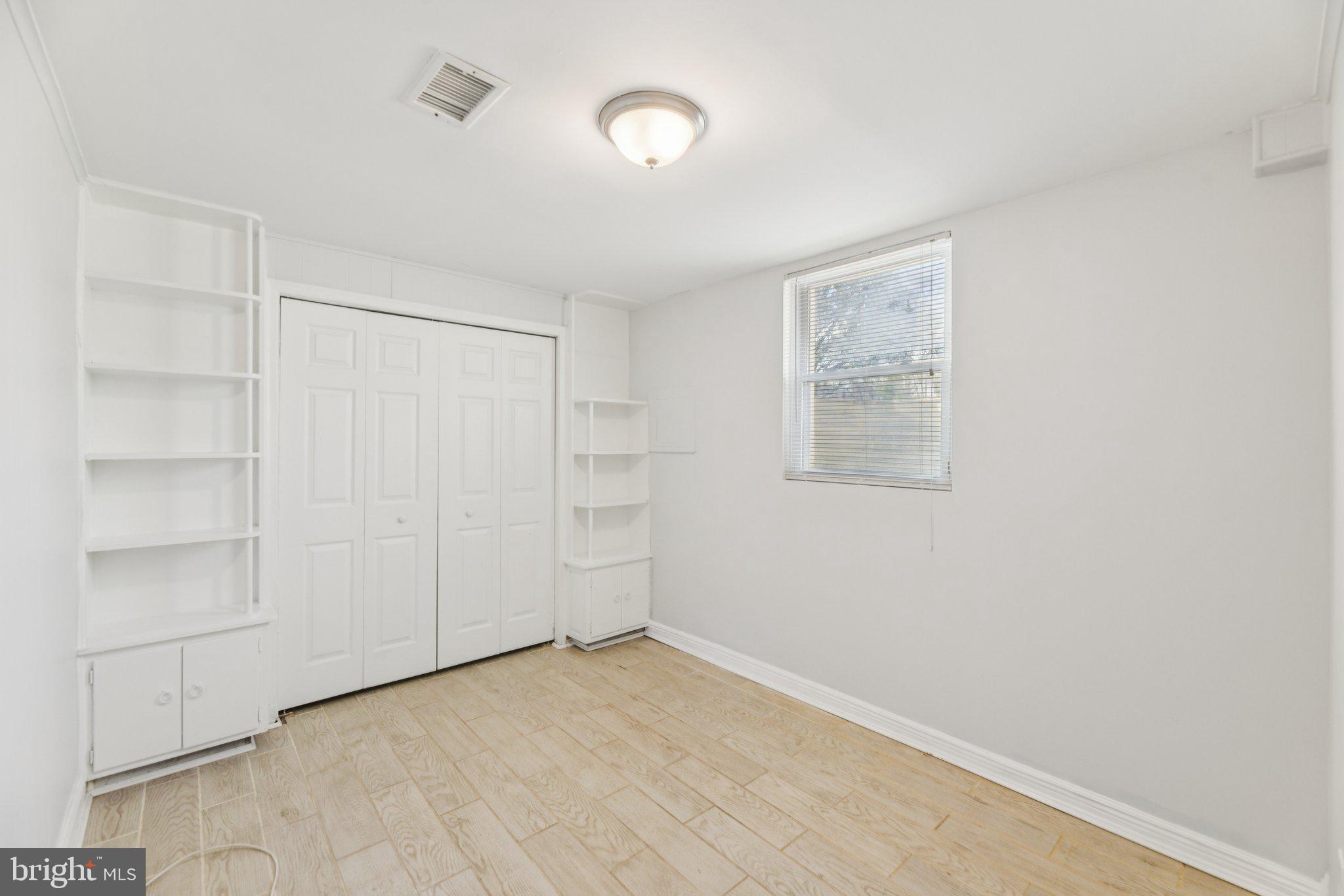 HUNTERS MILL ESTATES - Residential