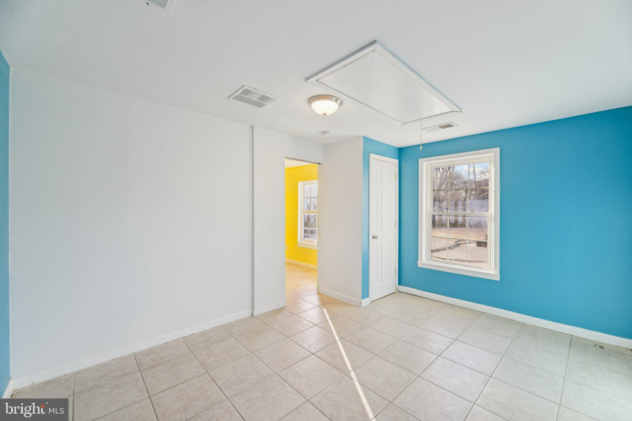 HUNTERS MILL ESTATES - Residential