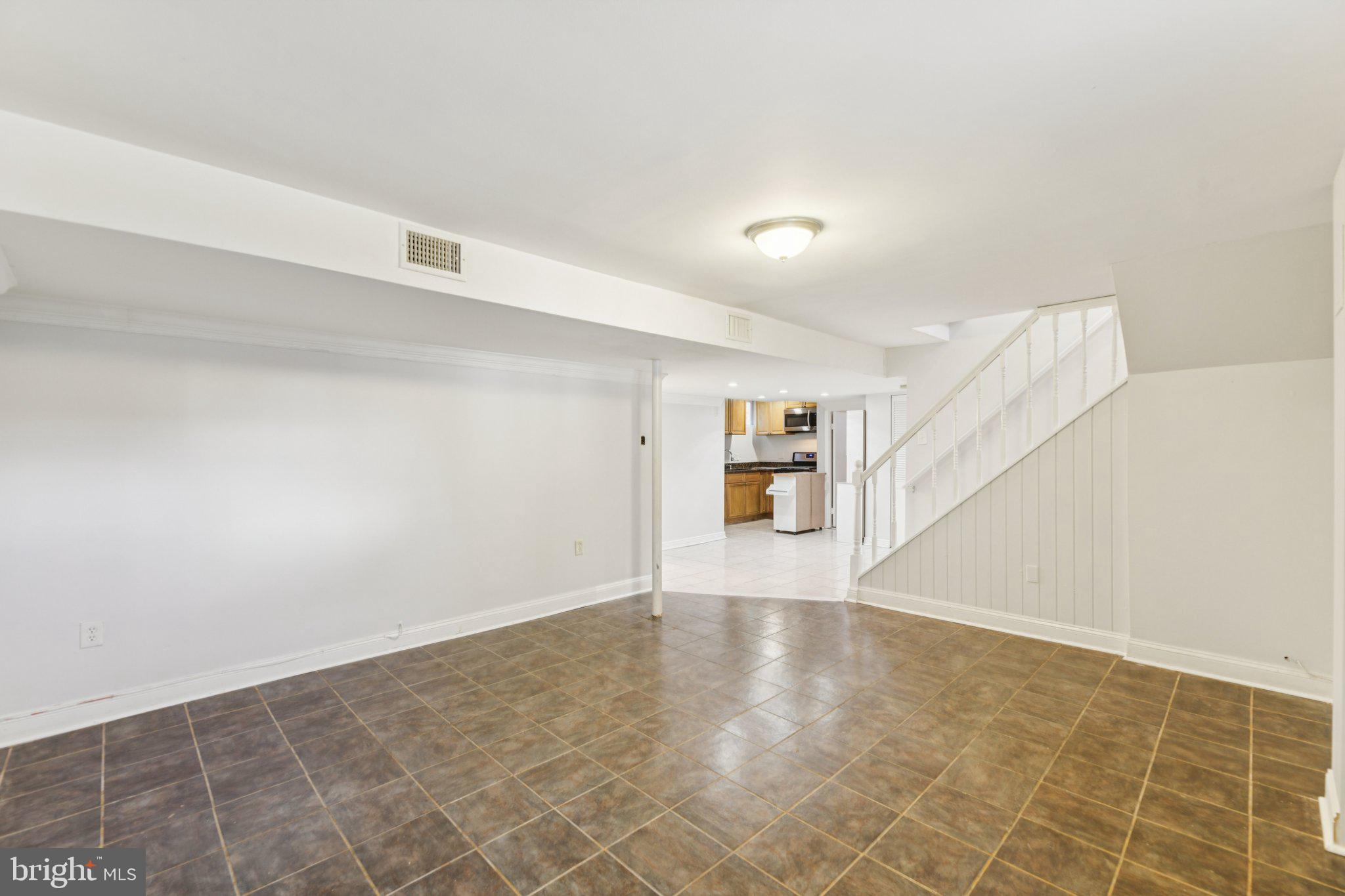 HUNTERS MILL ESTATES - Residential