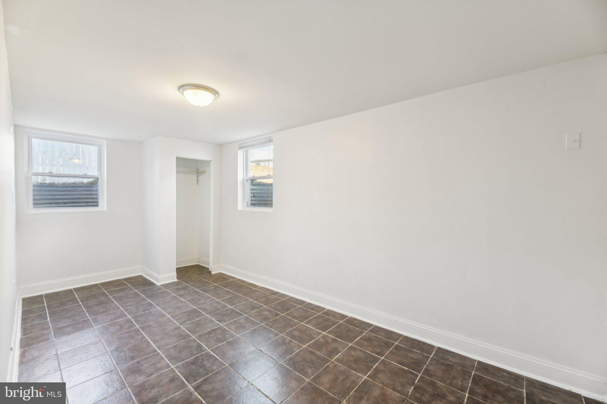 HUNTERS MILL ESTATES - Residential