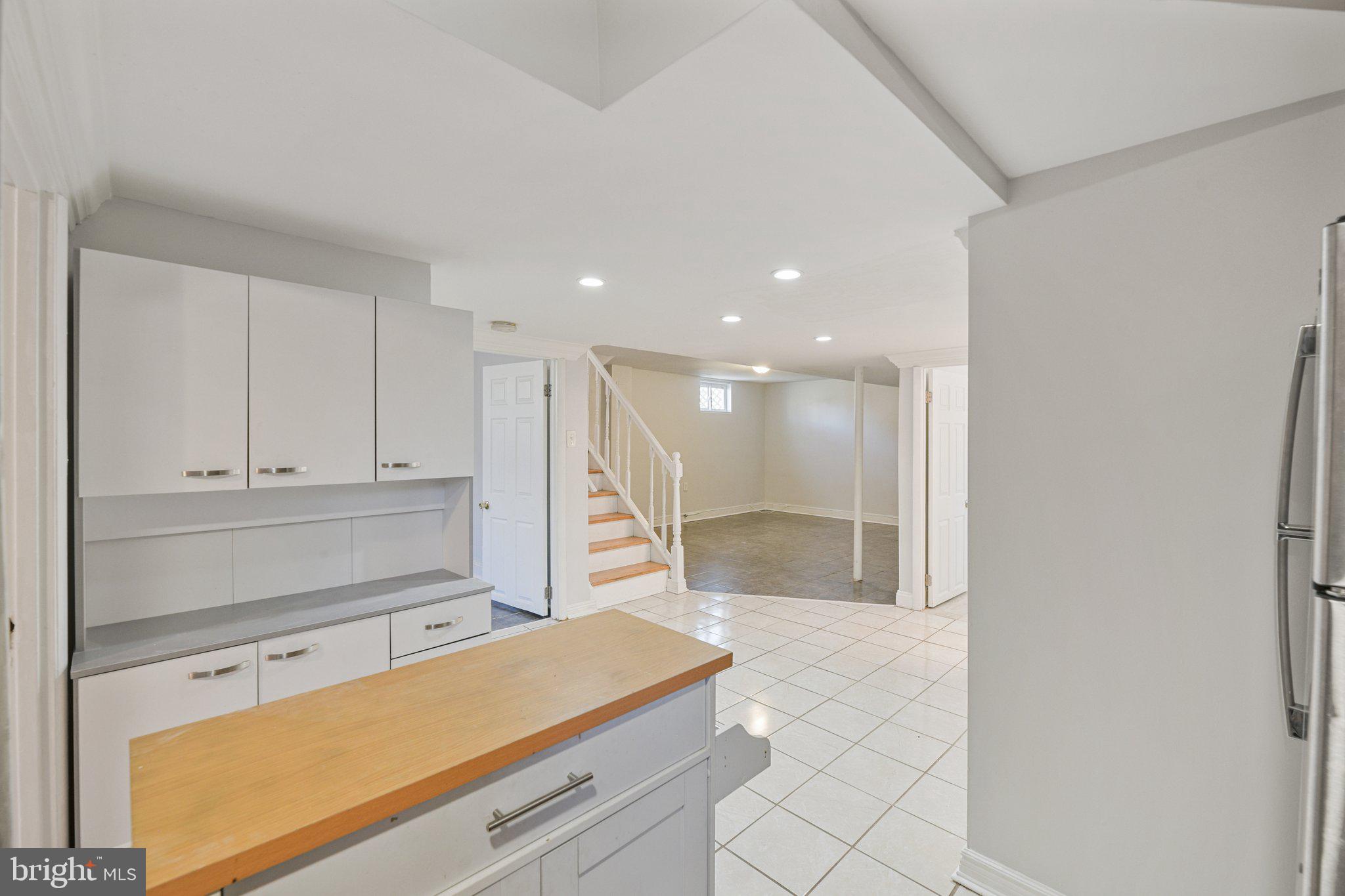 HUNTERS MILL ESTATES - Residential