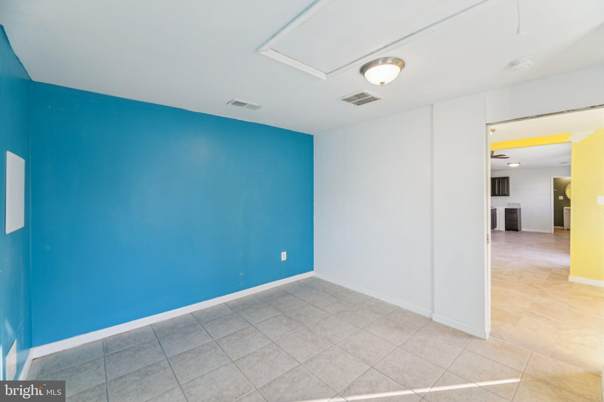 HUNTERS MILL ESTATES - Residential