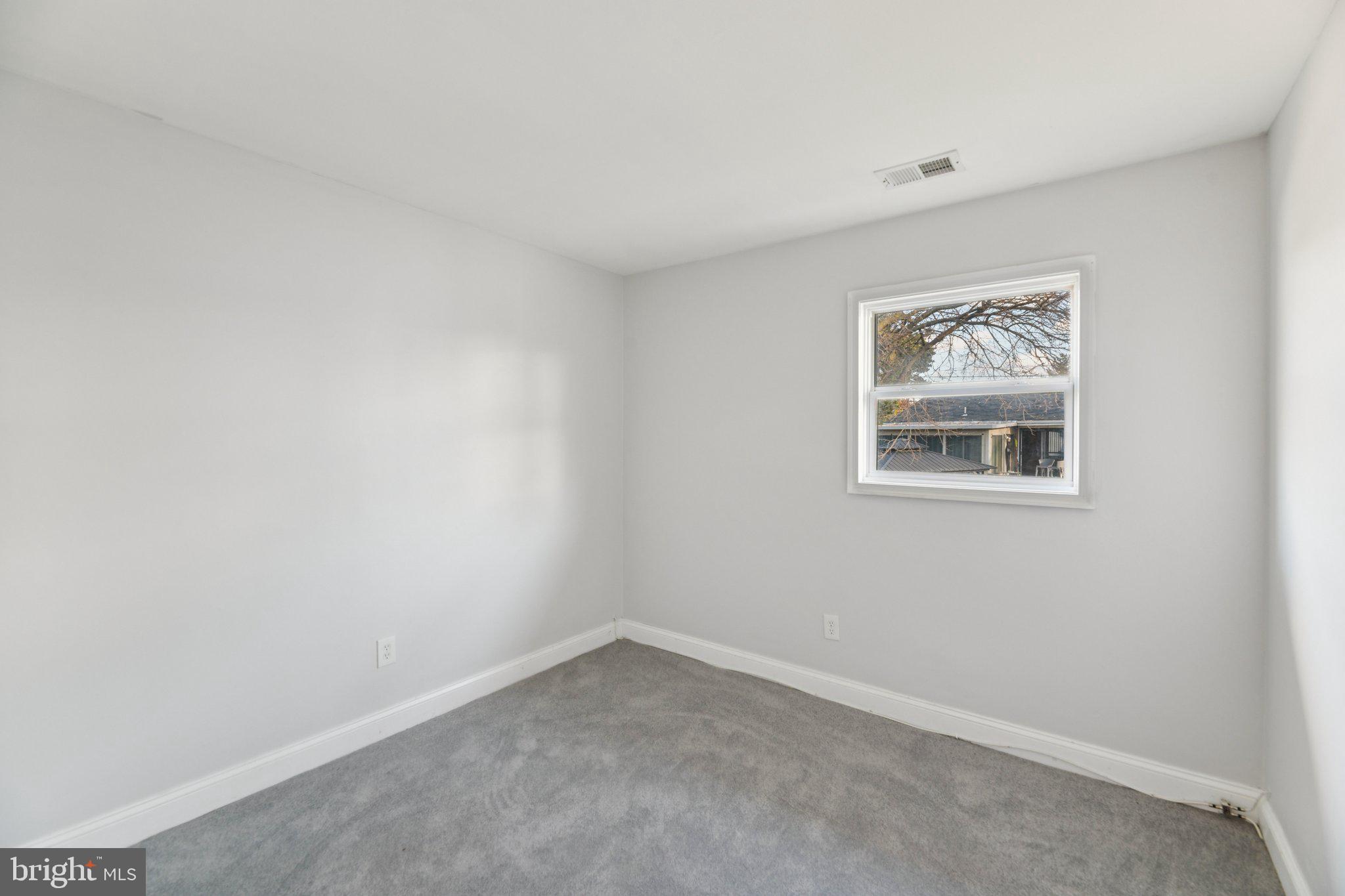 HUNTERS MILL ESTATES - Residential