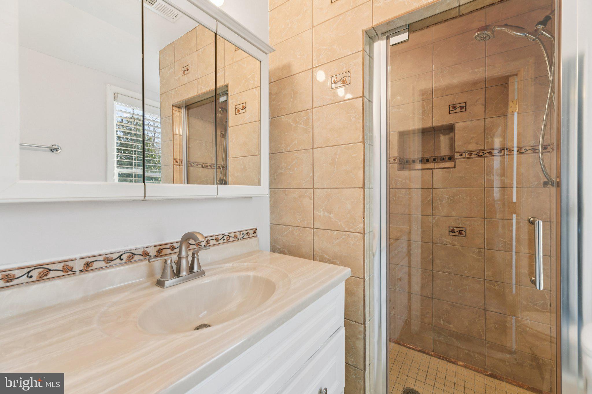 HUNTERS MILL ESTATES - Residential