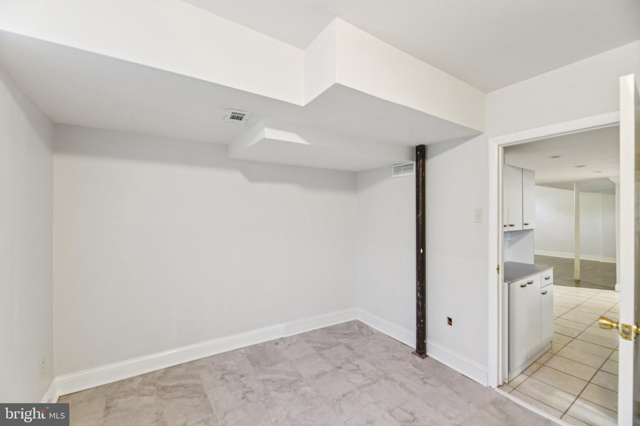 HUNTERS MILL ESTATES - Residential