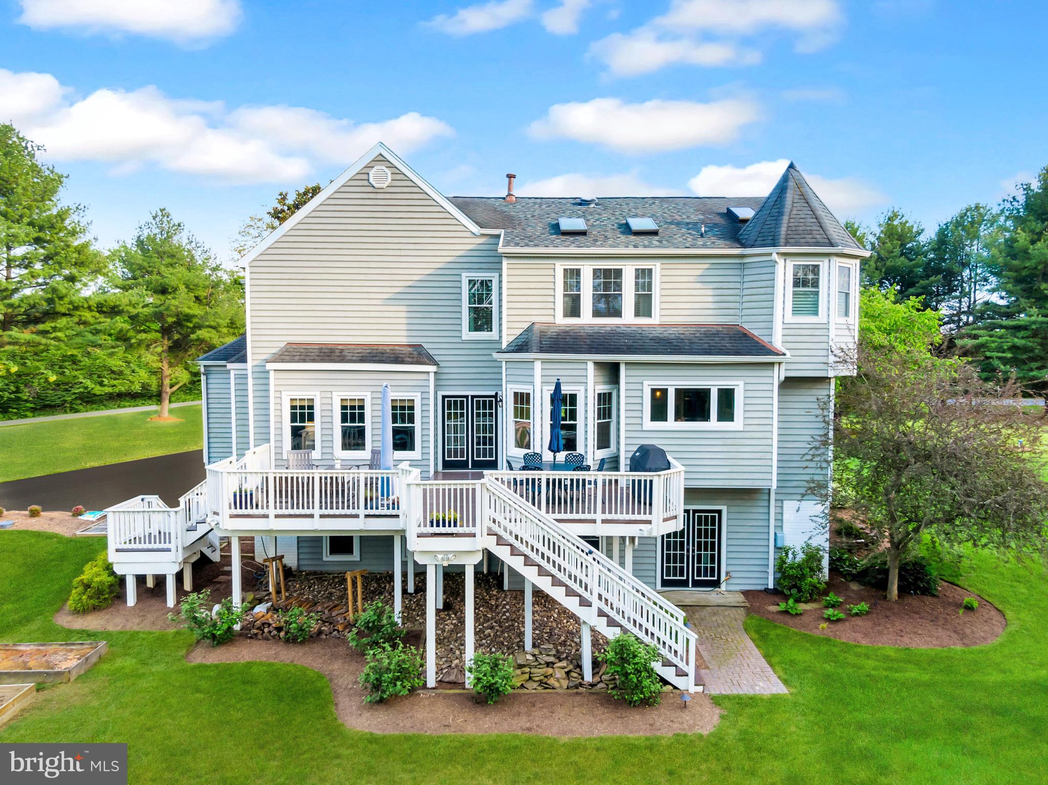 EVERETT LAND - Residential