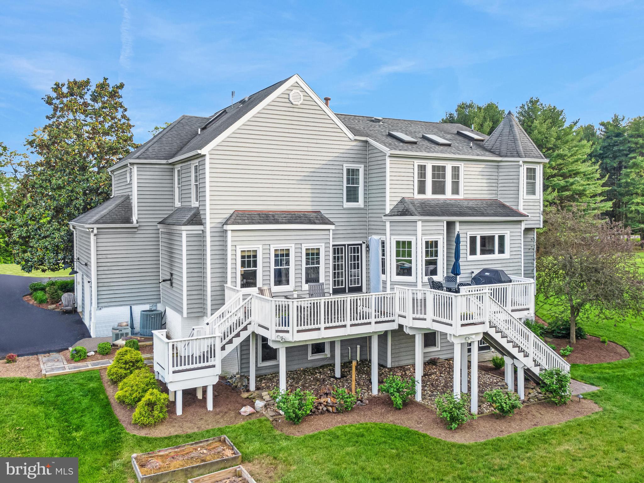 EVERETT LAND - Residential