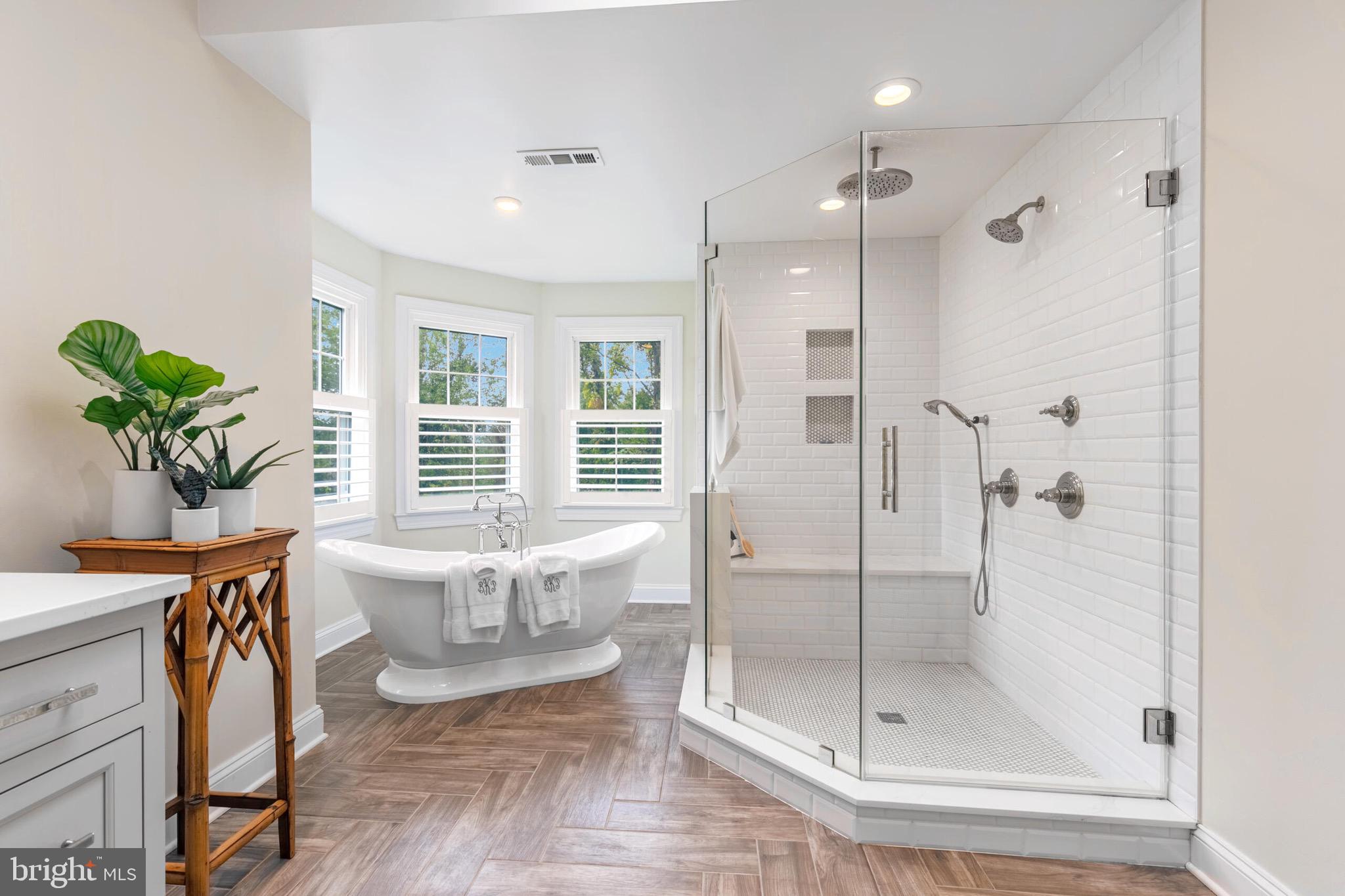 EVERETT LAND - Residential