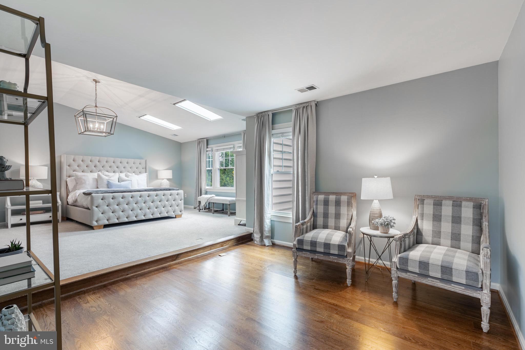 EVERETT LAND - Residential