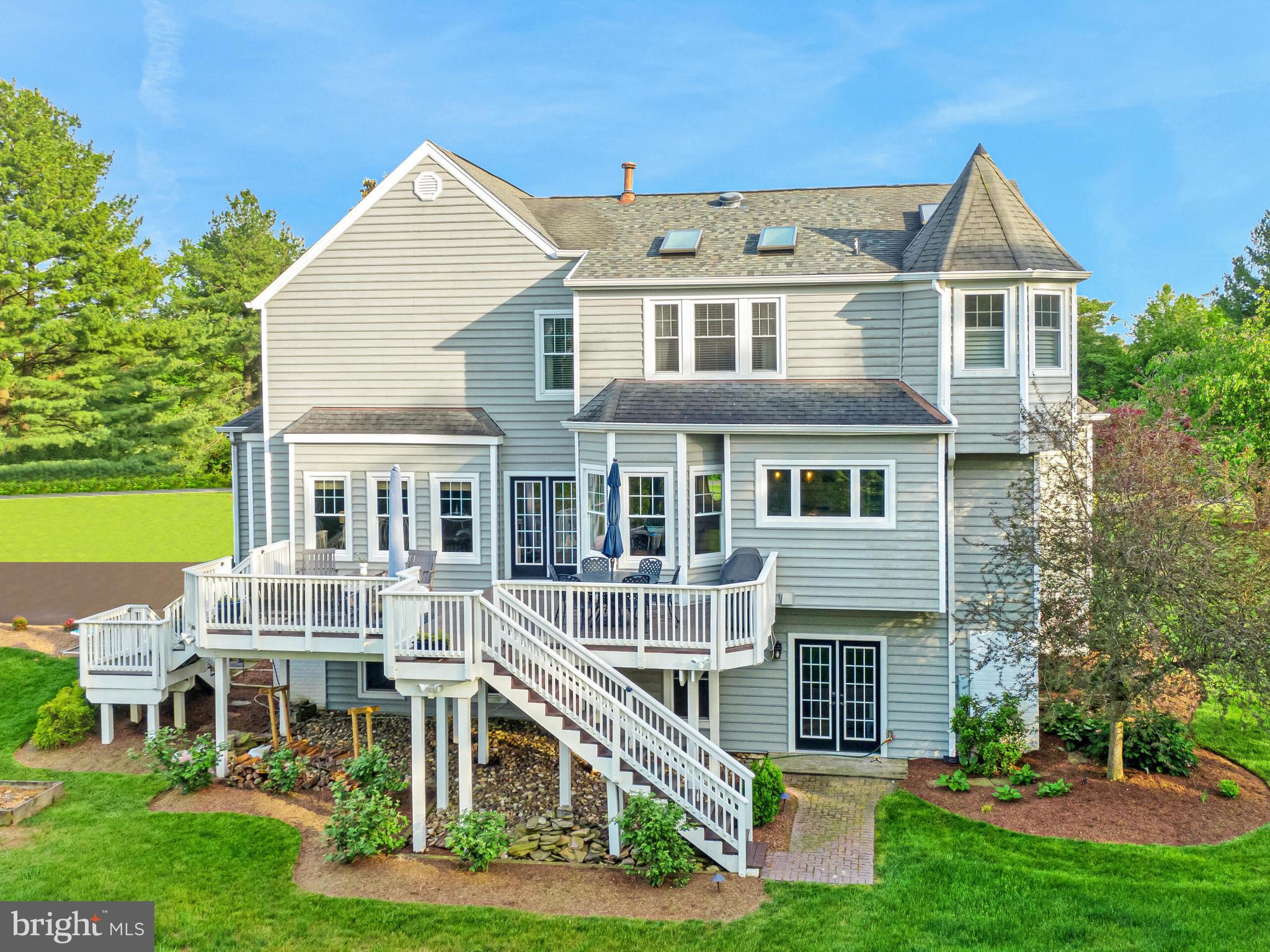 EVERETT LAND - Residential