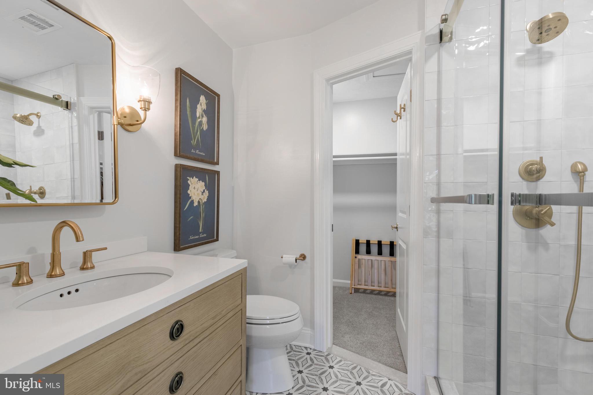 EVERETT LAND - Residential