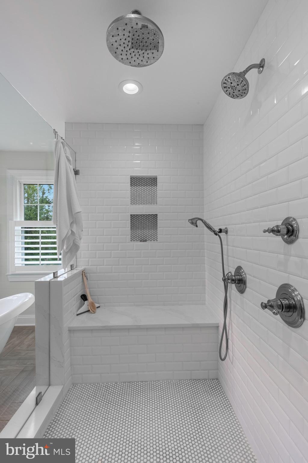 EVERETT LAND - Residential