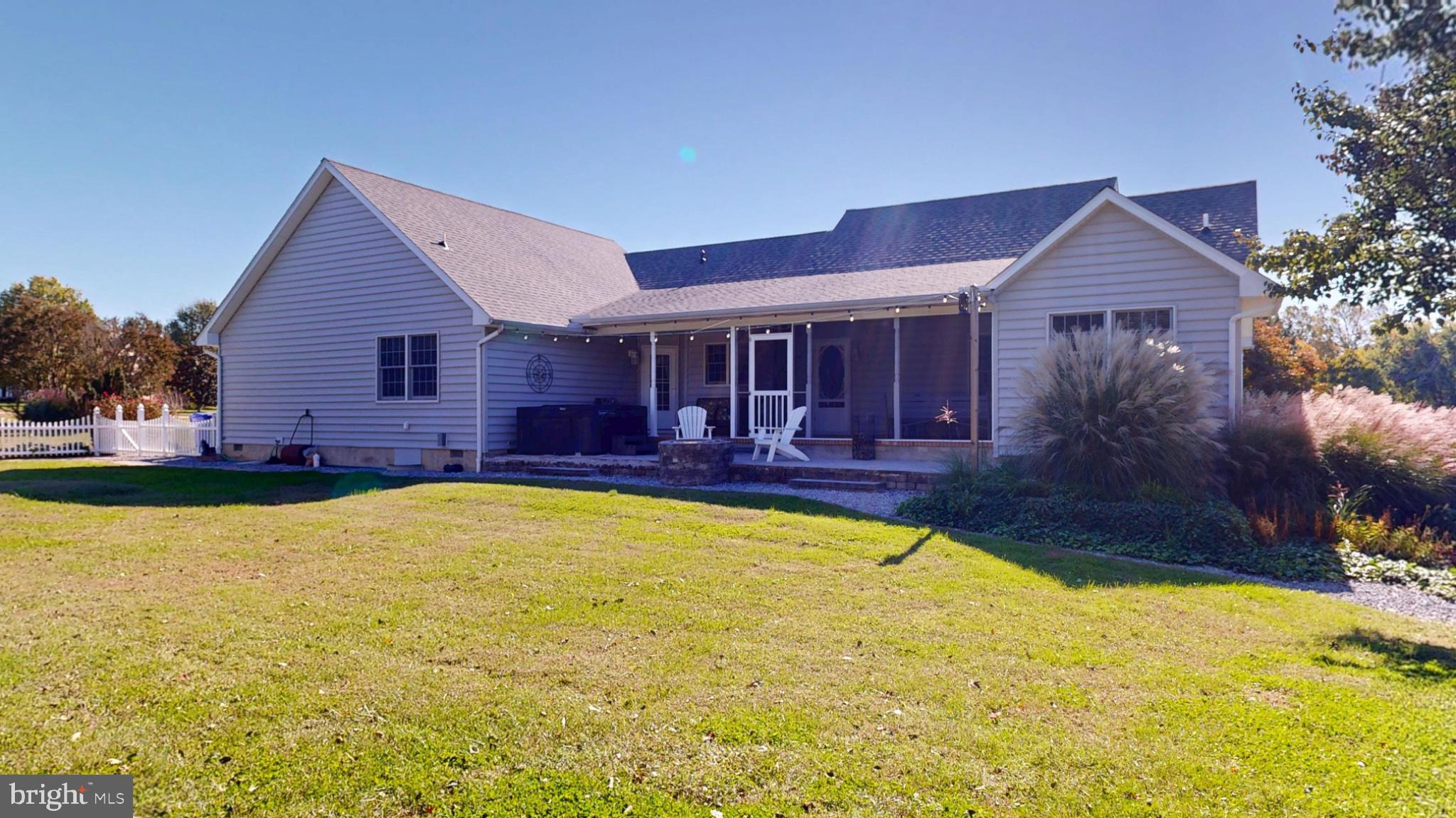 8986 ORCHARD DRIVE