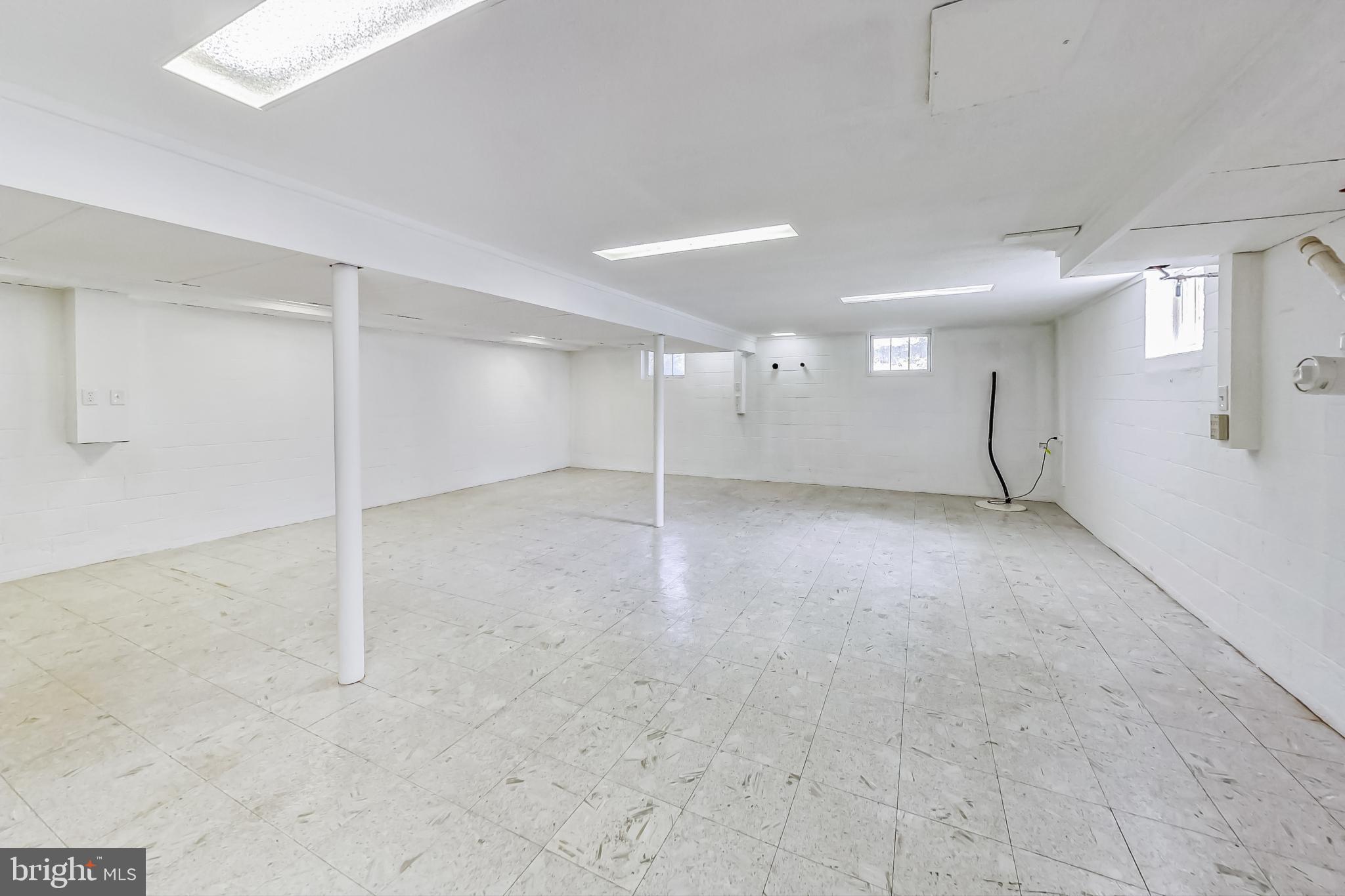 WORTHINGTON - Residential