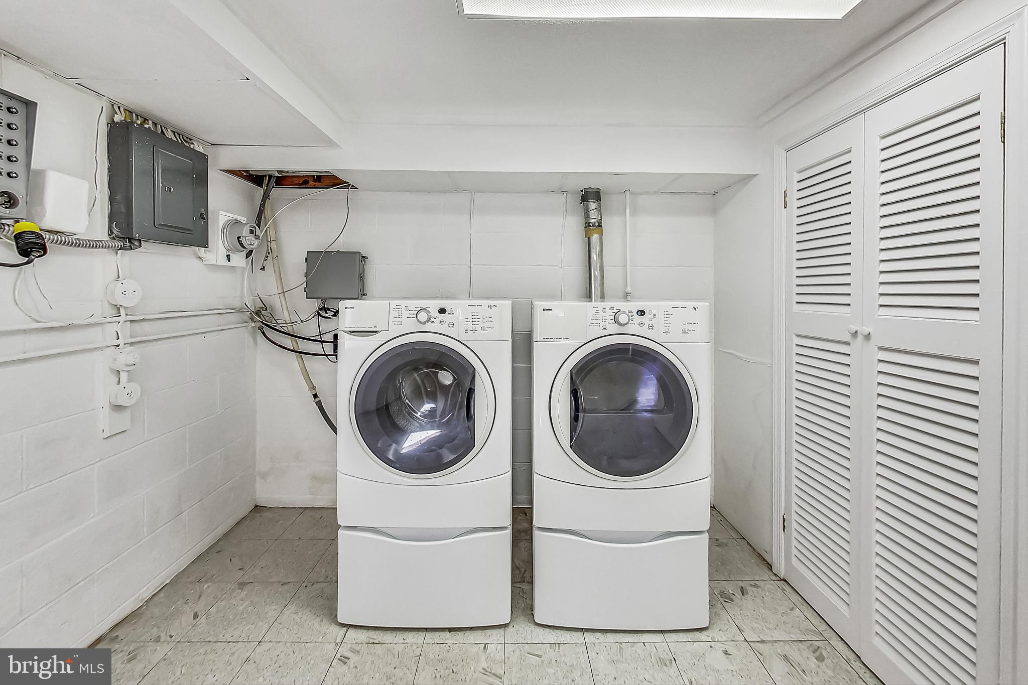 WORTHINGTON - Residential