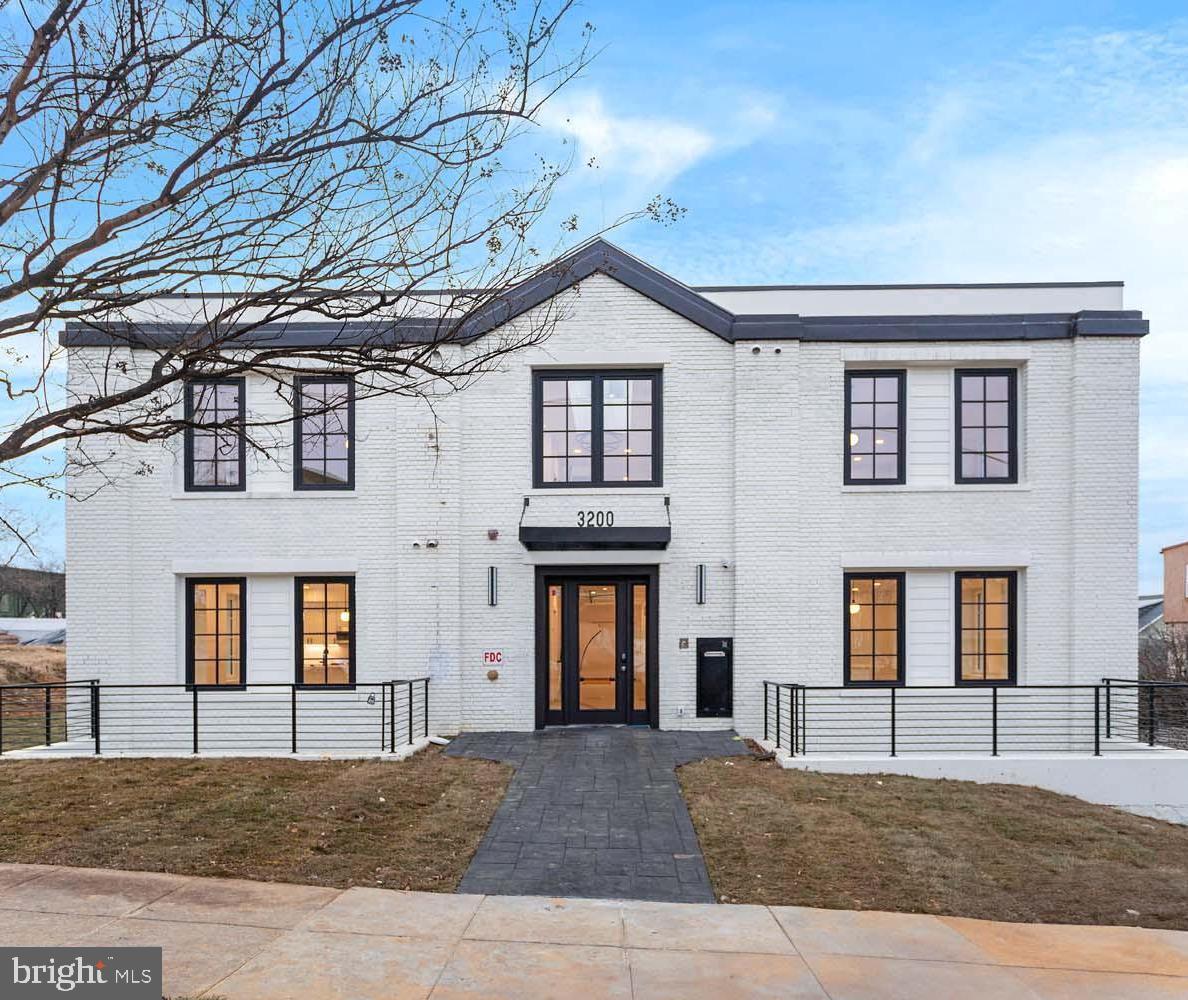 WOODRIDGE - Residential Lease