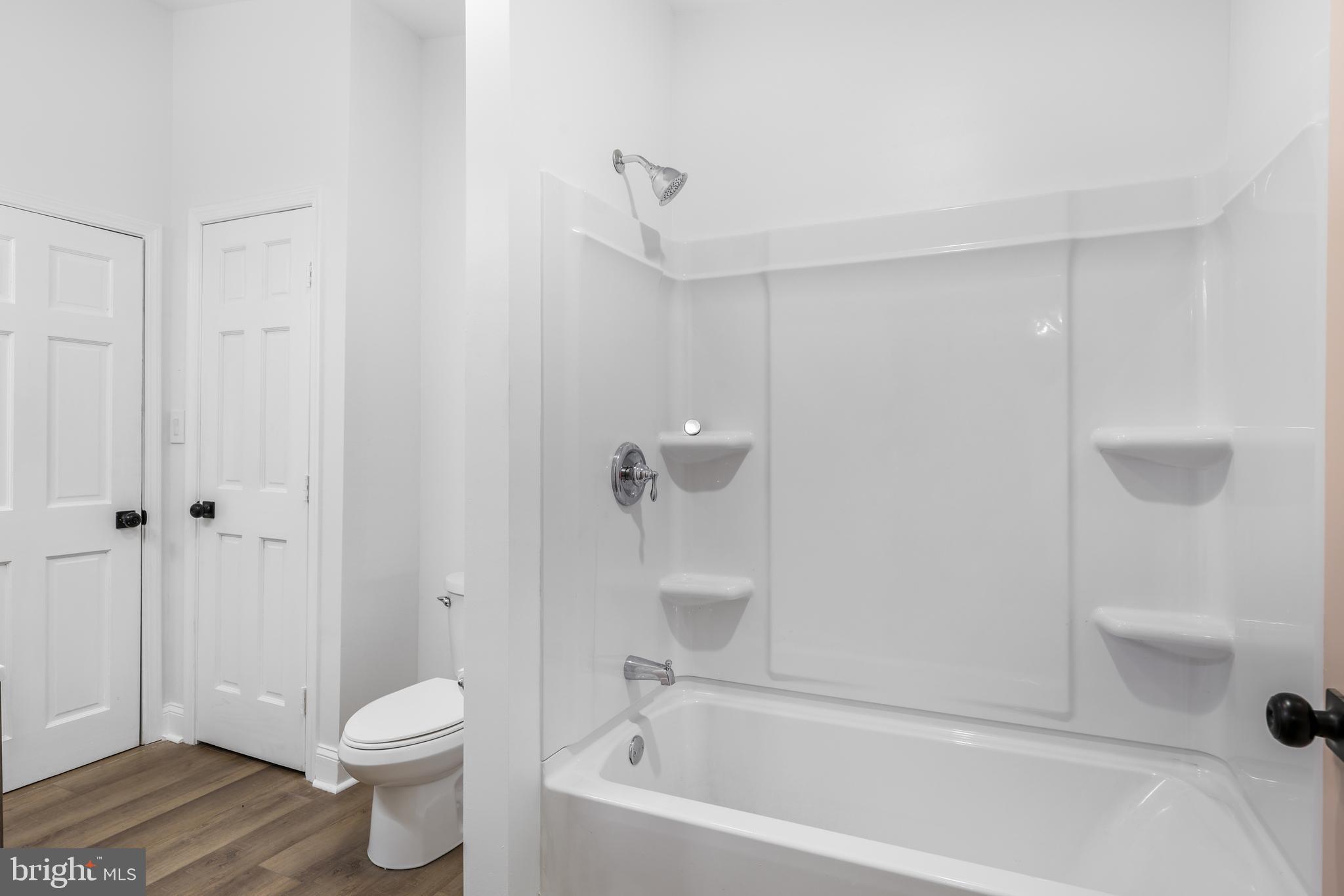 MT FALLS PARK - Residential